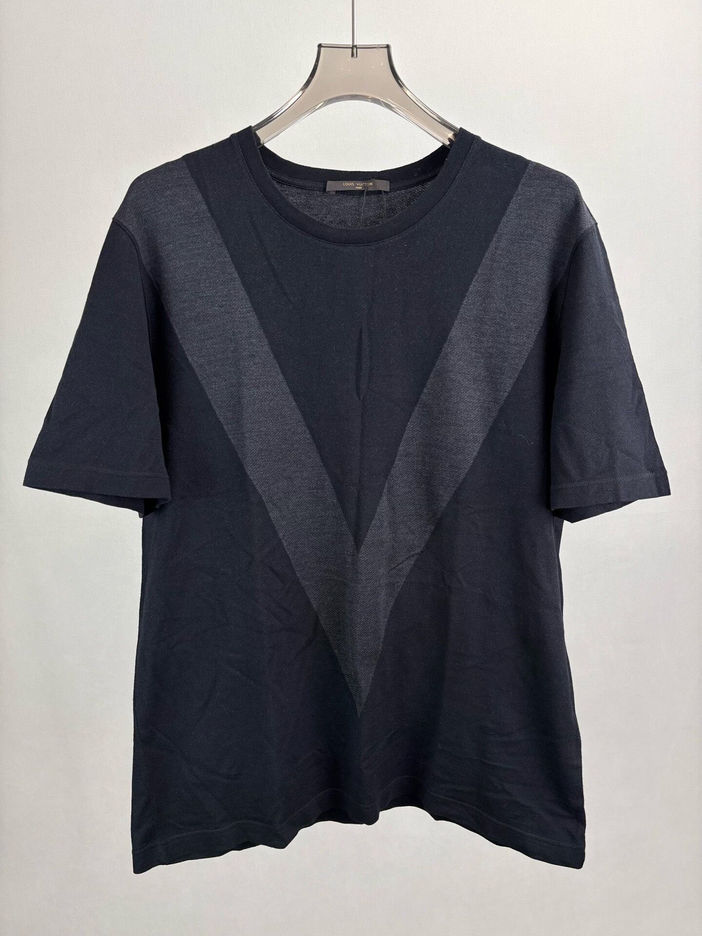 Louis Vuitton LOUIS VUITTON LV Big V Short Sleeve Size US XL / EU 56 / 4 - 1 Thumbnail