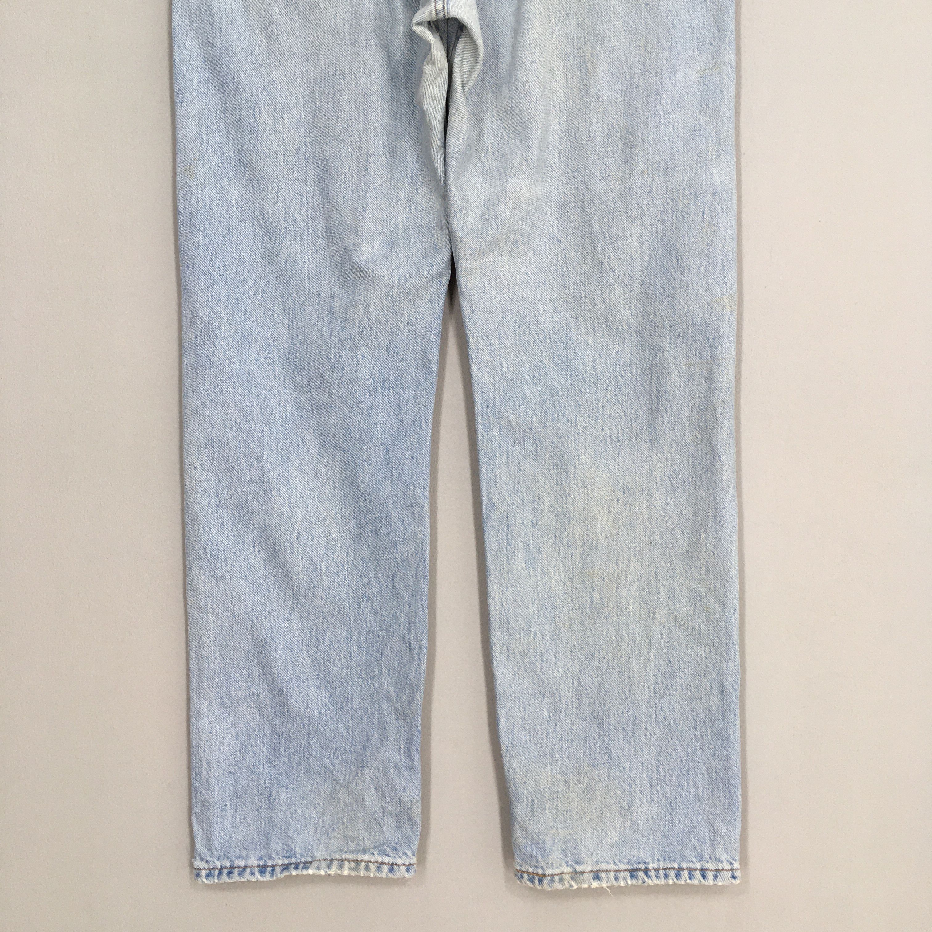 Levi's Size 36x31 Vintage Levis 505 Pale Blue Jeans S822 Size US 36 / EU 52 - 15 Thumbnail
