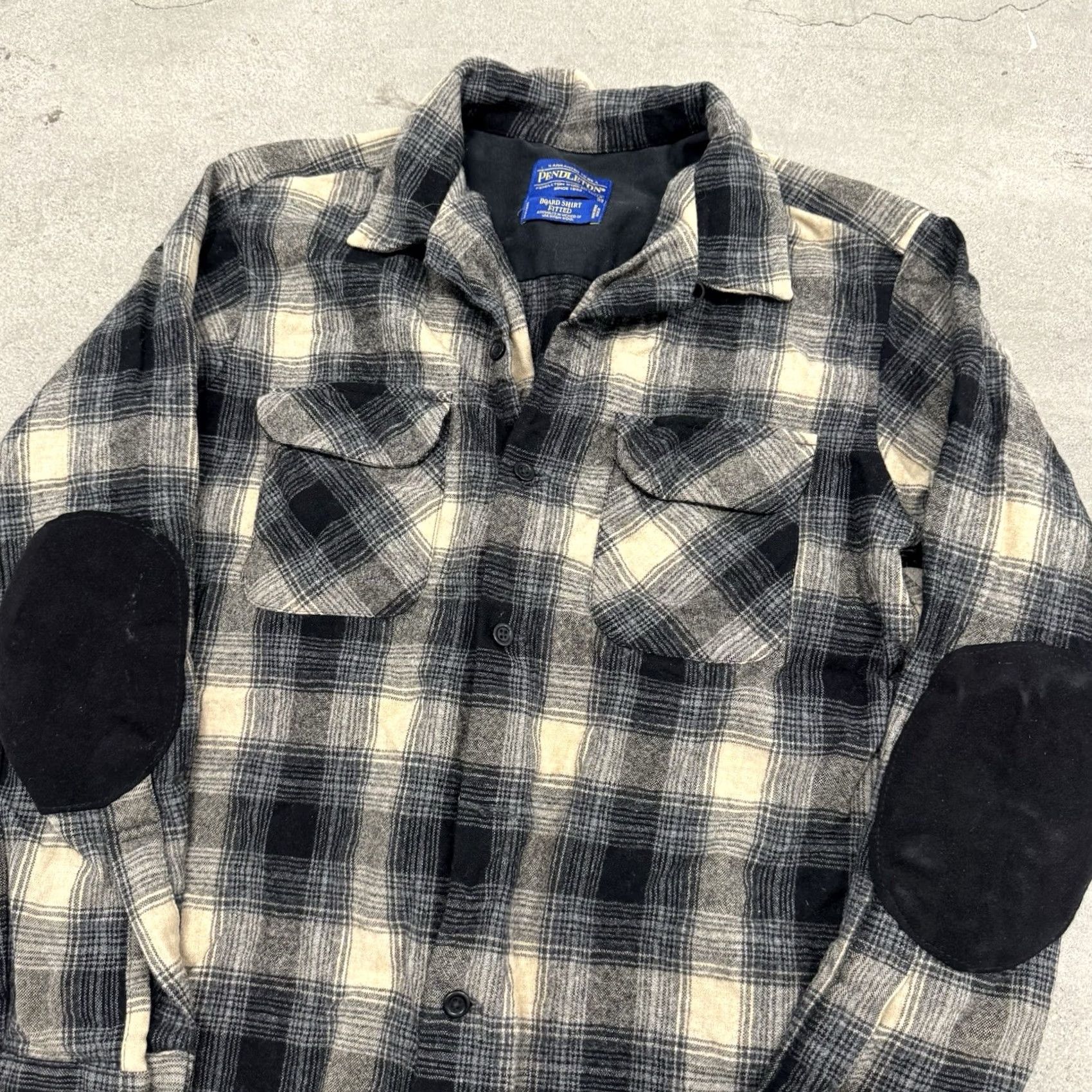 Pendleton Pendleton Board Shirt Men M Grey Loop Collar Pocket Vintage 1959 Vintage Plaid Wool Flannel Button-Up Size US M / EU 48-50 / 2 - 3 Thumbnail