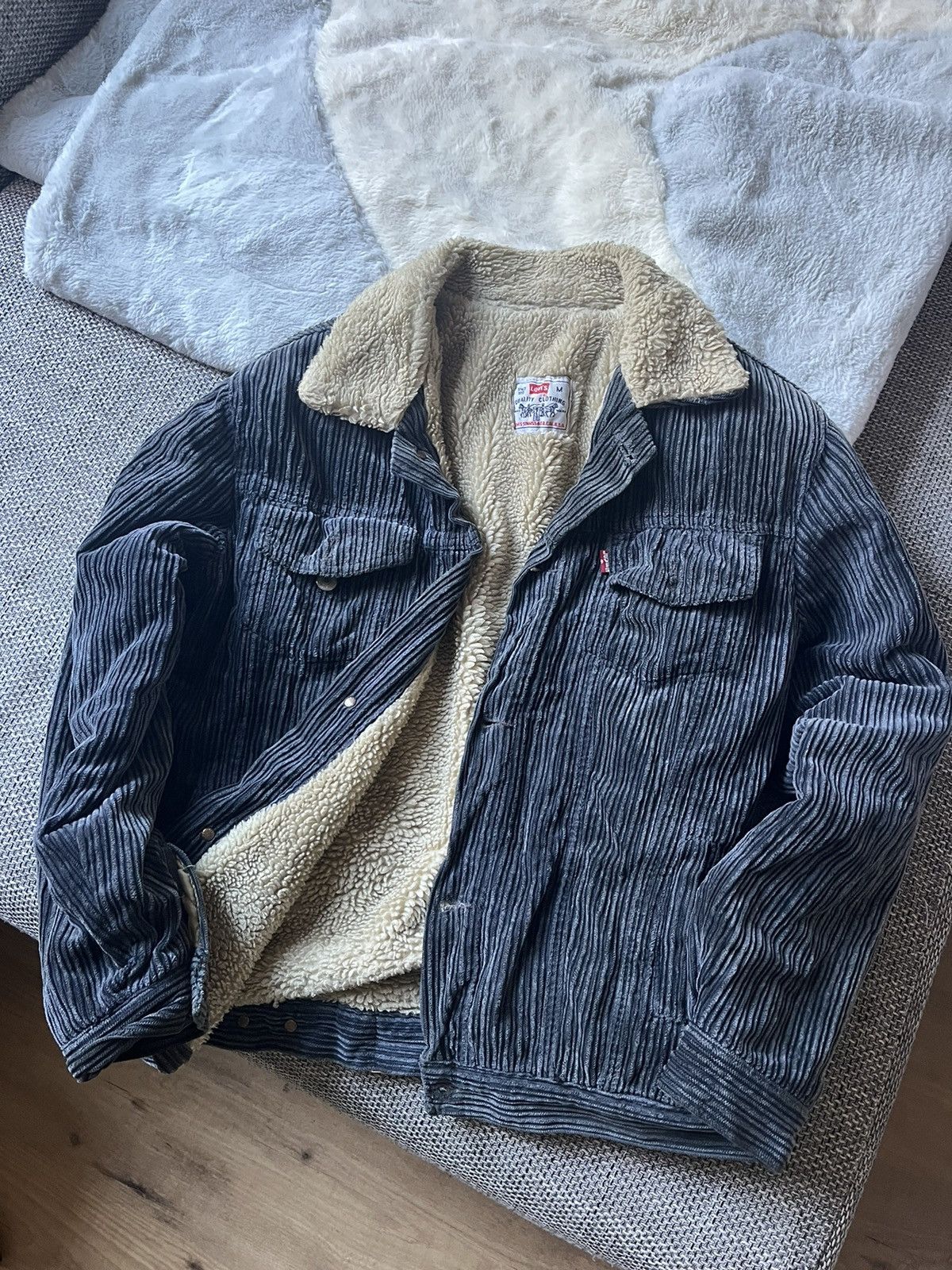 Levi's × Vintage Vintage RARE Corduoroy Levis Made In USA Sherpa Lined jacket Size US M / EU 48-50 / 2 - 1 Thumbnail