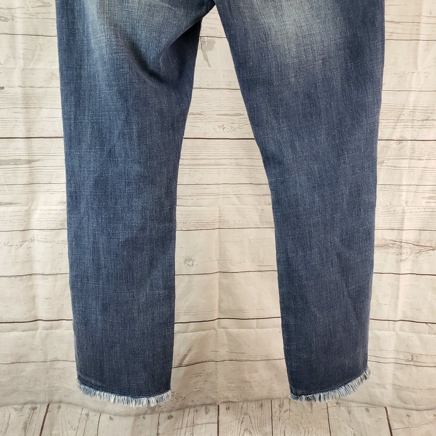 Vintage CAbi 5495 Womens Cropped High Straight Jeans Sz 4 Blue Distressed Raw Hem Size 27" / US 4 / IT 40 - 5 Thumbnail