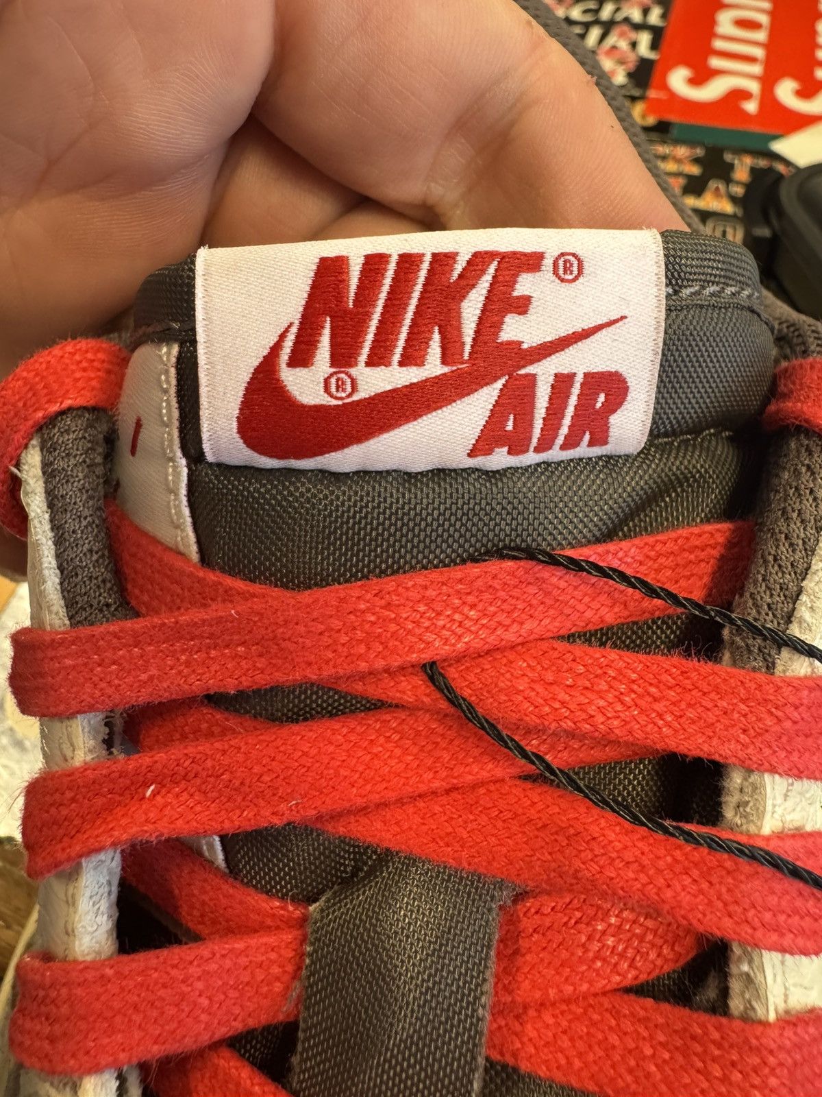 Nike × Travis Scott Jordan 1 Low Travis Reverse Mocha Size US 8.5 / EU 41-42 - 8 Thumbnail