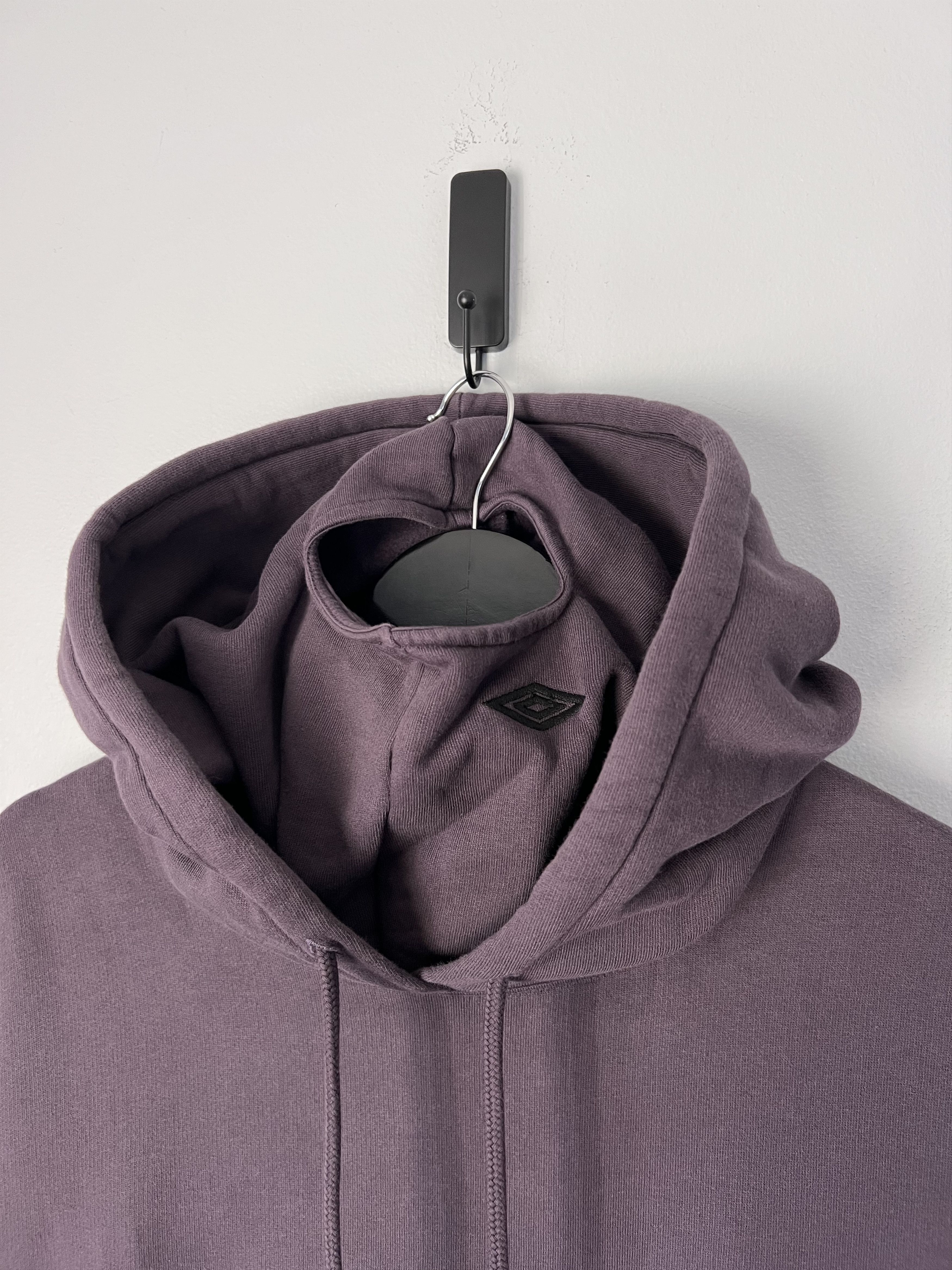 Umbro Umbro OG Logo Mask Hoodie in Dark Purple Size US XL / EU 56 / 4 - 2 Thumbnail