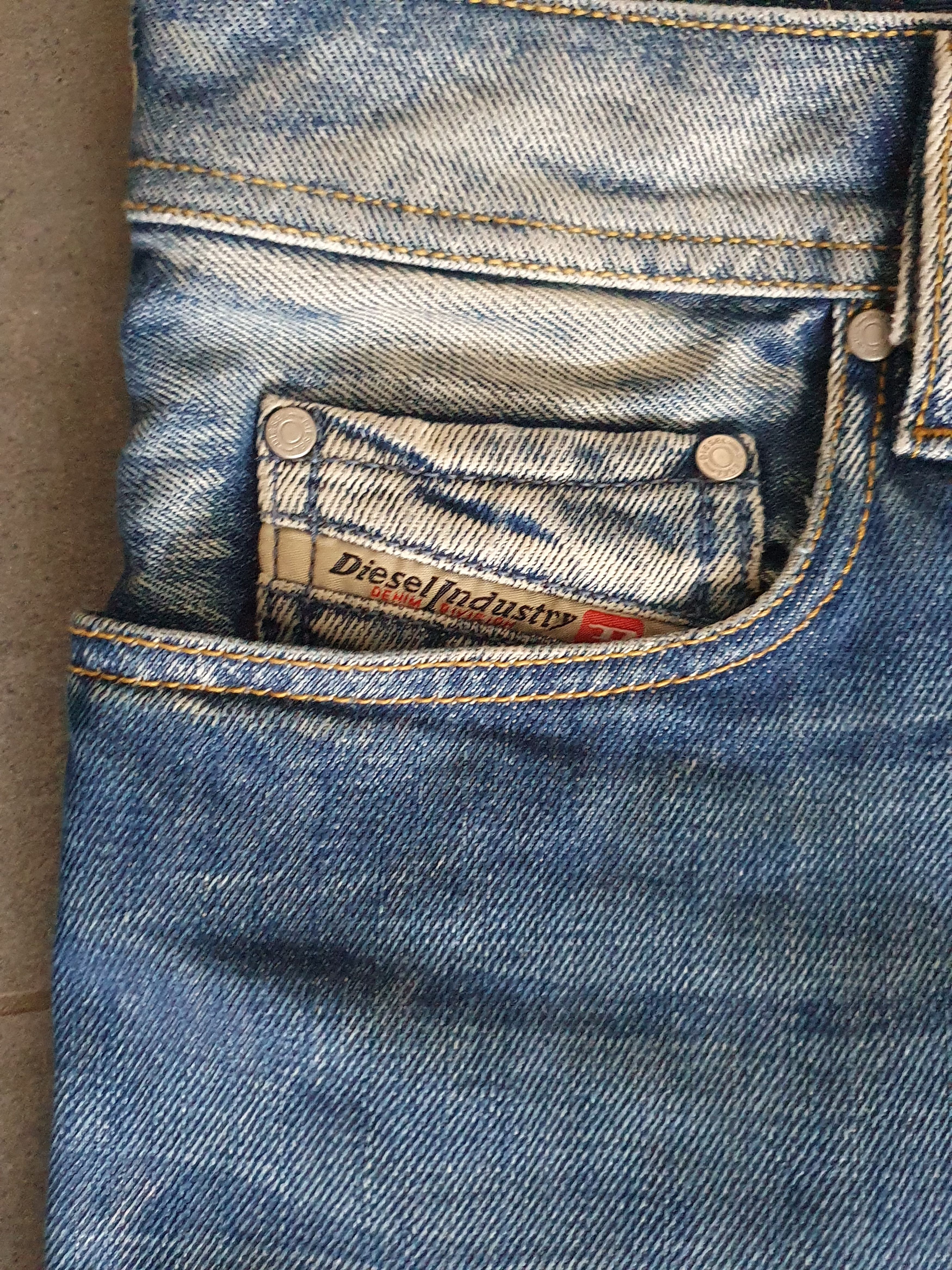 Diesel Bootcut Diesel men's denim Size US 34 / EU 50 - 6 Thumbnail