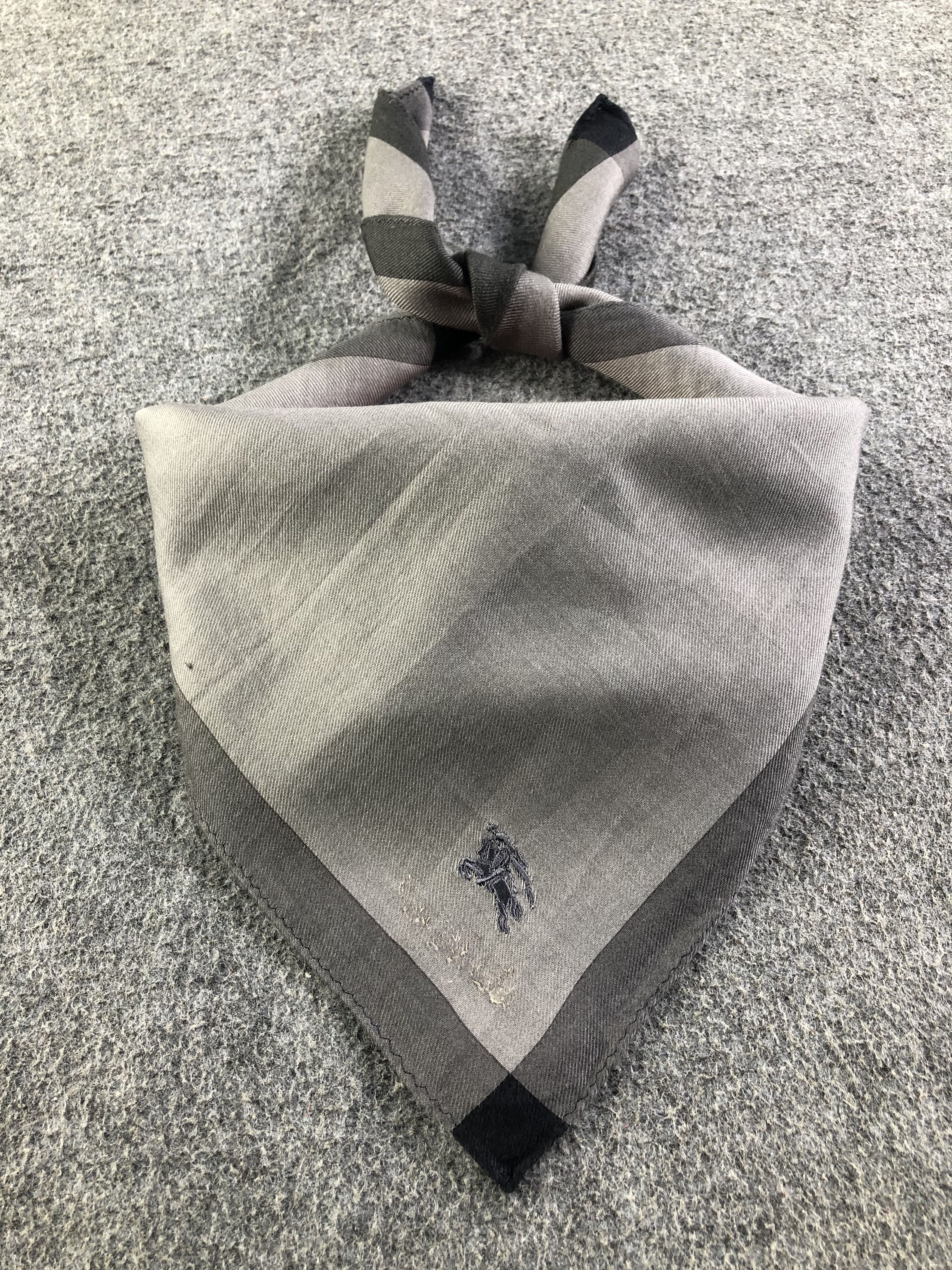 Burberry Burberry Handkerchief / Bandana / Neckerchief / Headscarf Size ONE SIZE - 2 Thumbnail
