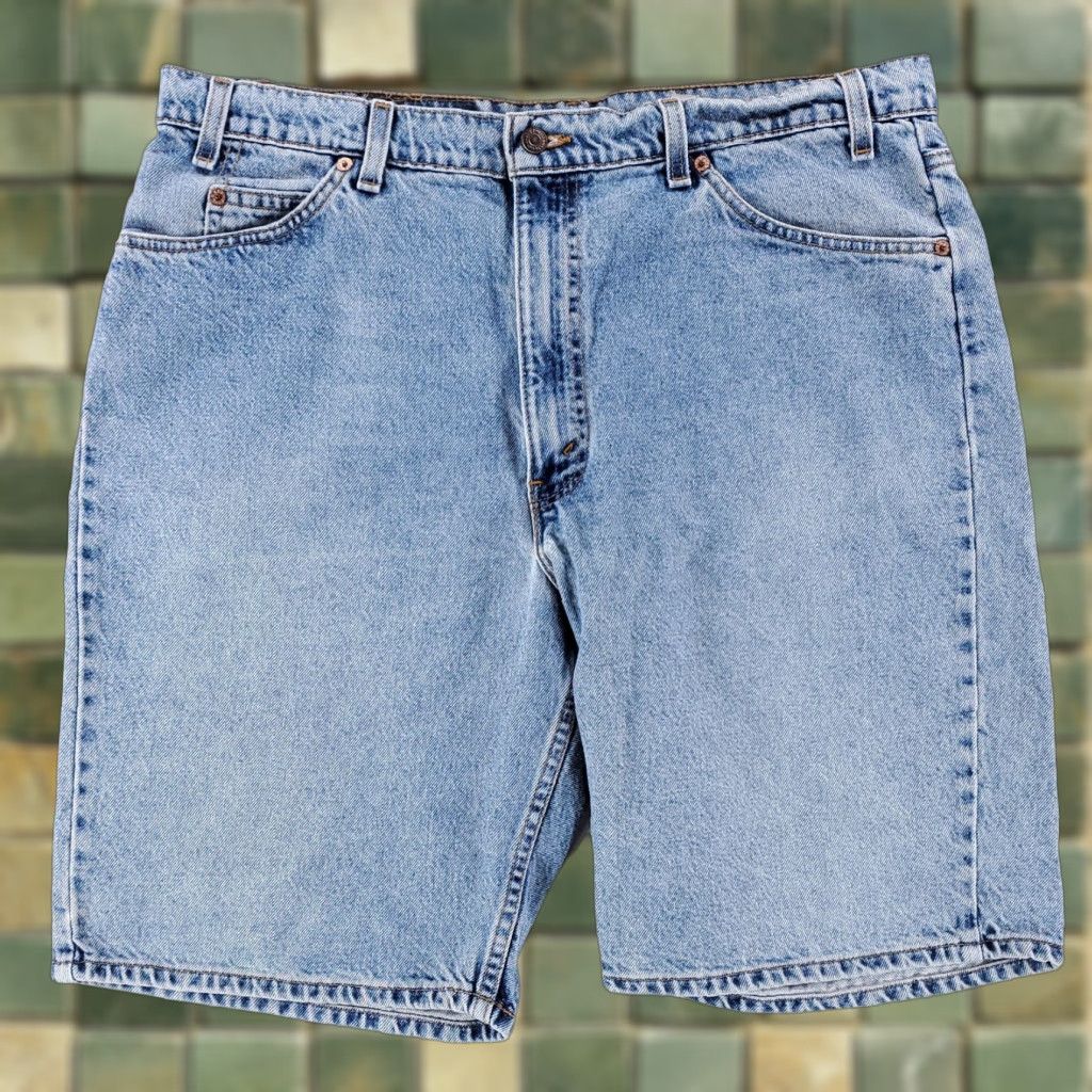 Levi's VINTAGE Levi's 550 Jean Shorts Jorts 10.5" Inseam Made USA Mens 40 (38 Actual) Blue Mens Jeans Shorts 90s VTG Size US 38 / EU 54 - 1 Thumbnail