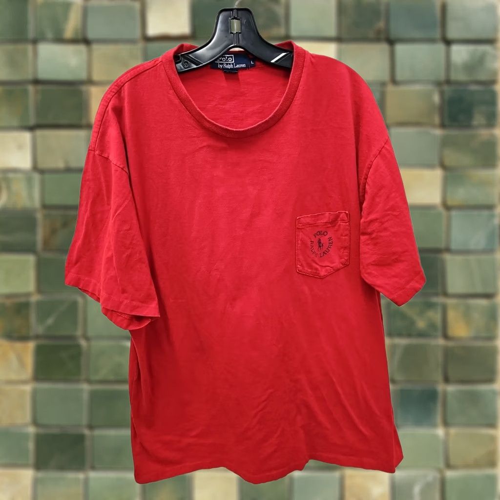 Ralph Lauren VINTAGE Ralph Lauren Pocket T-Shirt Red Size L US Made USA 90s Mens Short Sleeve Cotton Polo Ralph Lauren Pocket T-Shirt Red L 90s Mens Size US L / EU 52-54 / 3 - 1 Thumbnail