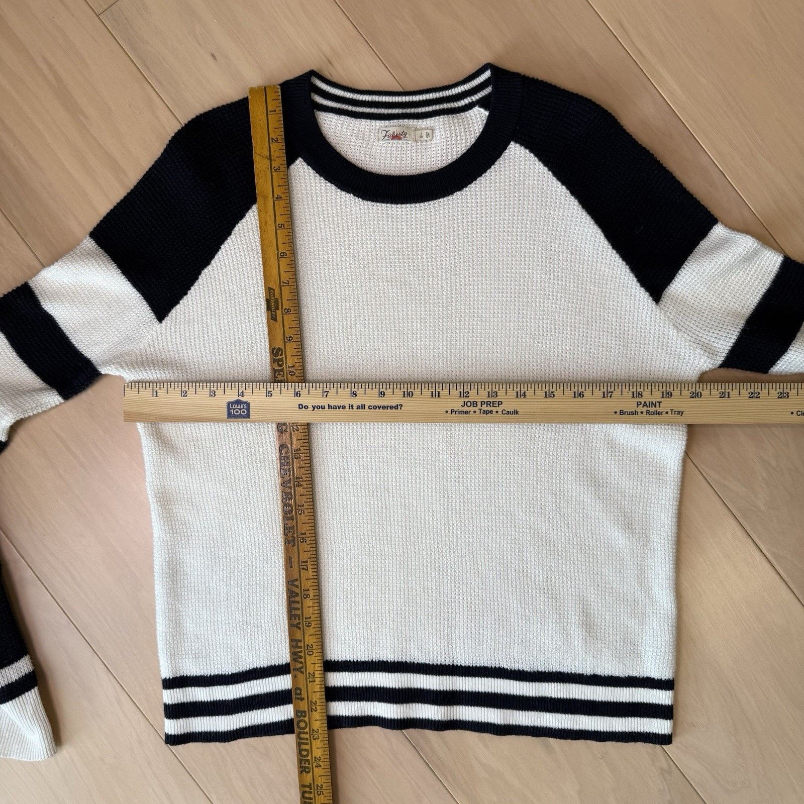 Faherty Faherty Throwback Crewneck Sweater Women's S White Black Size S / US 4 / IT 40 - 2 Thumbnail