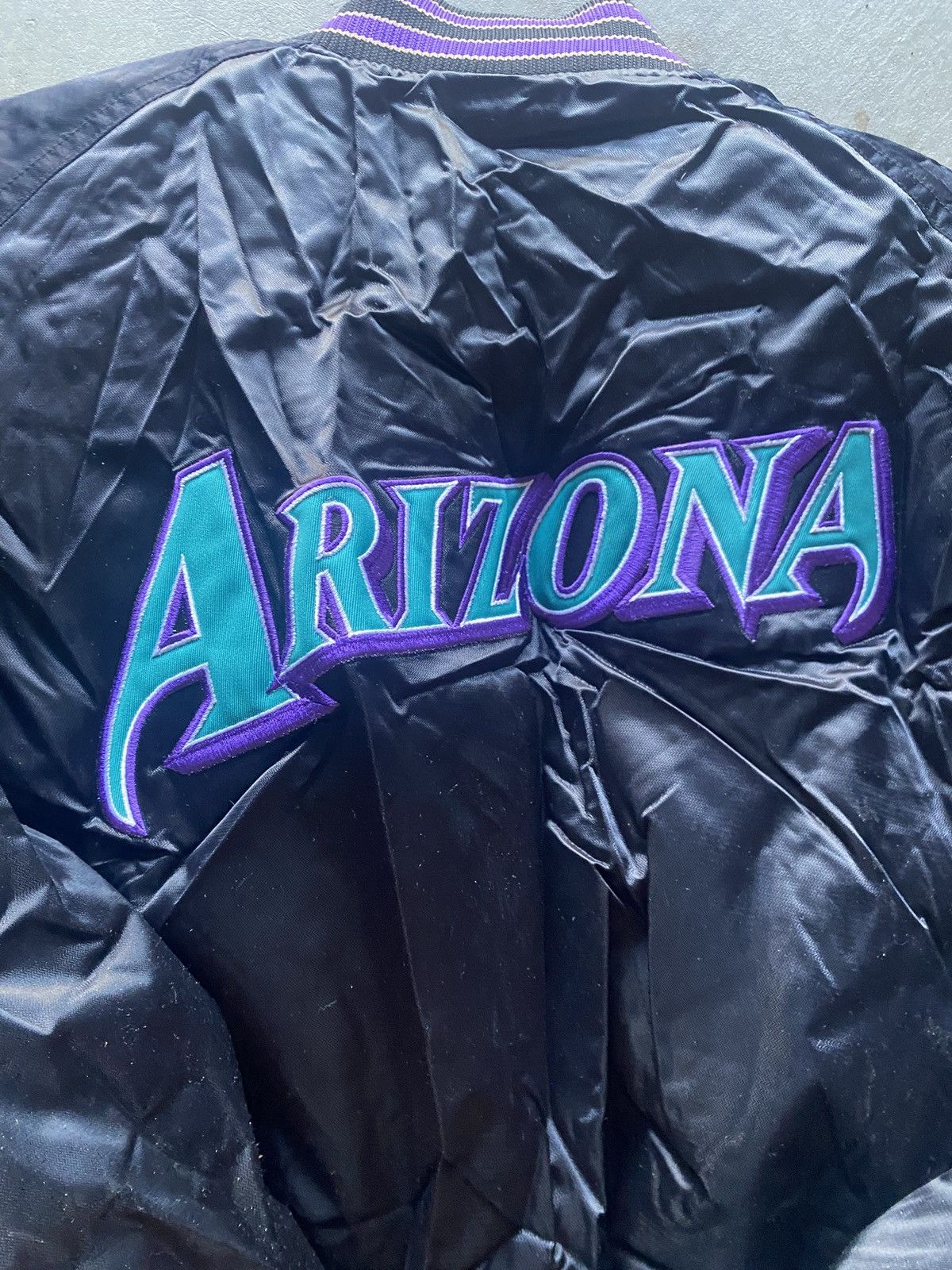 Vintage RARE Vintage Nike Arizona Diamondbacks Varsity Puff Jacket Size US M / EU 48-50 / 2 - 7 Thumbnail