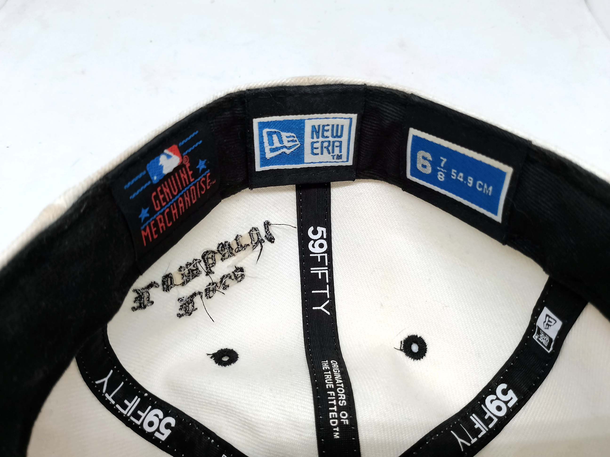 New Era New Era 59Fifty Cap NY Yankees Size 6 7/8 - Used - Rare Size 30 - 11 Thumbnail