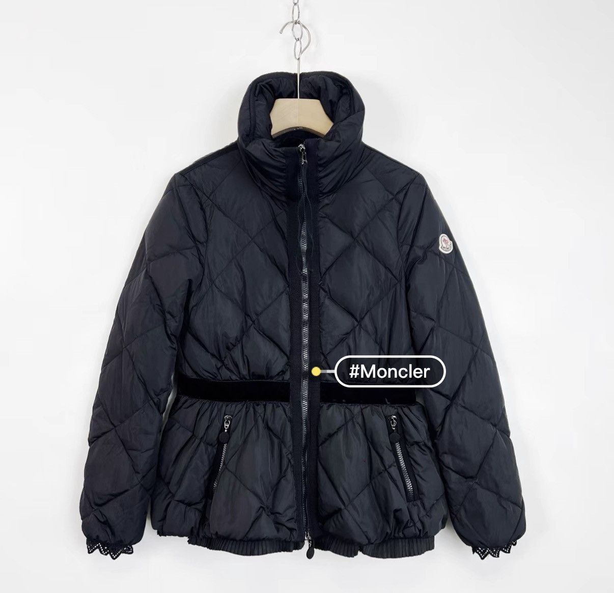 Moncler Moncler Black Lace-Trim Down Jacket with Waist Cinching K12 Size XS / US 0-2 / IT 36-38 - 1 Thumbnail