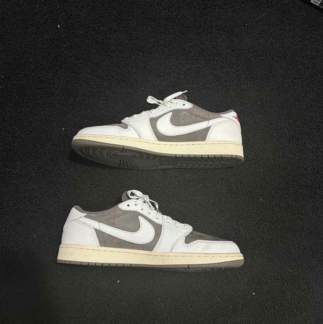 Nike × Travis Scott Travis Scott x Air Jordan 1 Low ‘Reverse Mocha’ Size US 12 / EU 45 - 2 Thumbnail