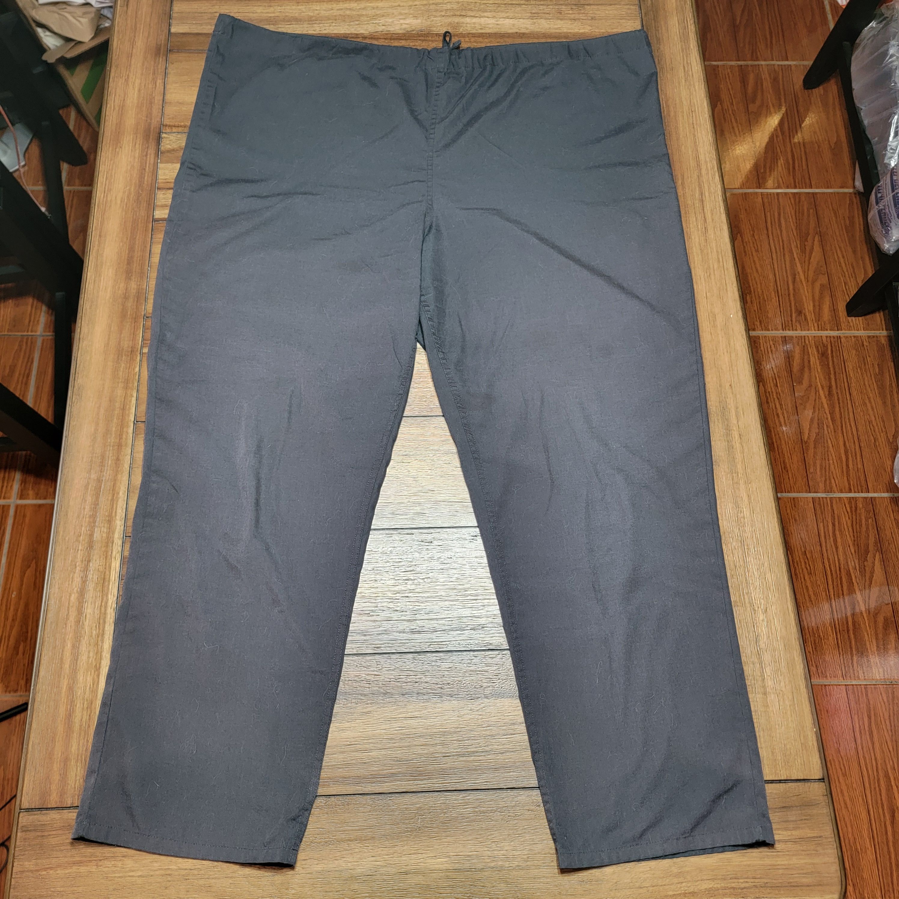 Other Black Scrub Pants w/ 1 Back Pocket - Size XL Size US 44 / EU 60 - 1 Thumbnail