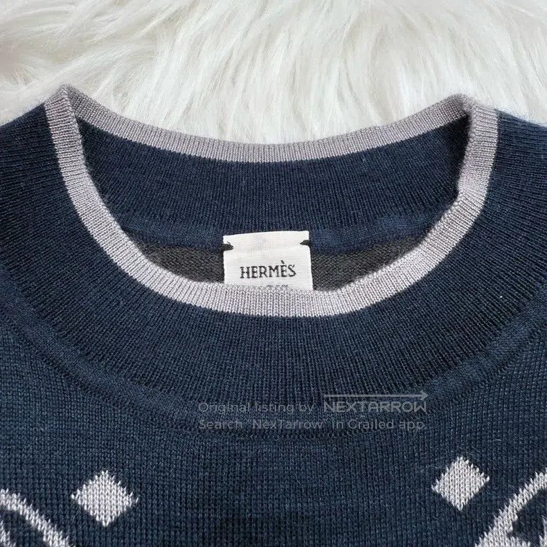 Hermes Hermes 22 Autumn-Winter Silk Cashmere Printed Short Sleeve Size XS / US 0-2 / IT 36-38 - 8 Thumbnail