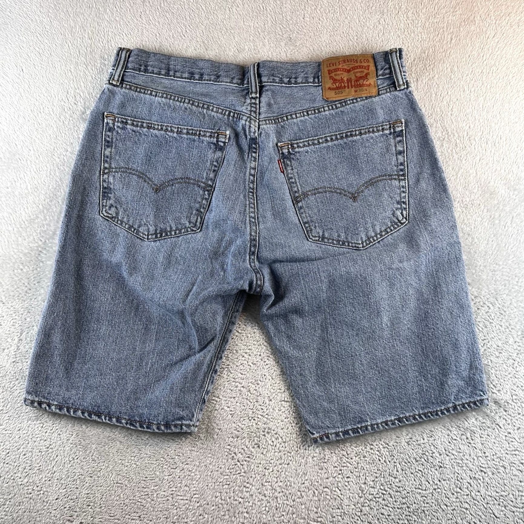 Levi's VINTAGE Levi’s 505 Denim Jean Shorts Light Wash Blue Mens 36 Fits 34 Blues Chino Regular Men 36 Size US 36 / EU 52 - 2 Thumbnail