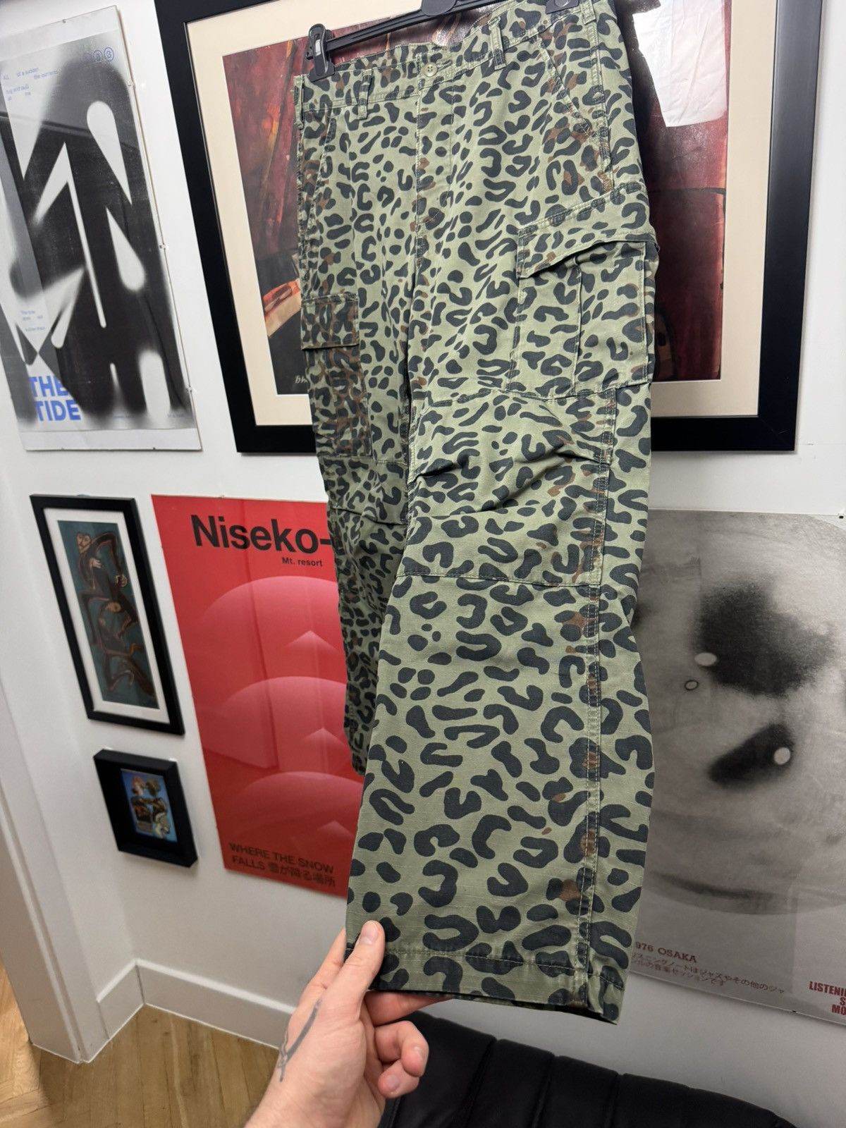 Levi's Levi’s Leopard Camo Cargo Pant Multipocket Army Military Y2k Size US 33 - 3 Thumbnail