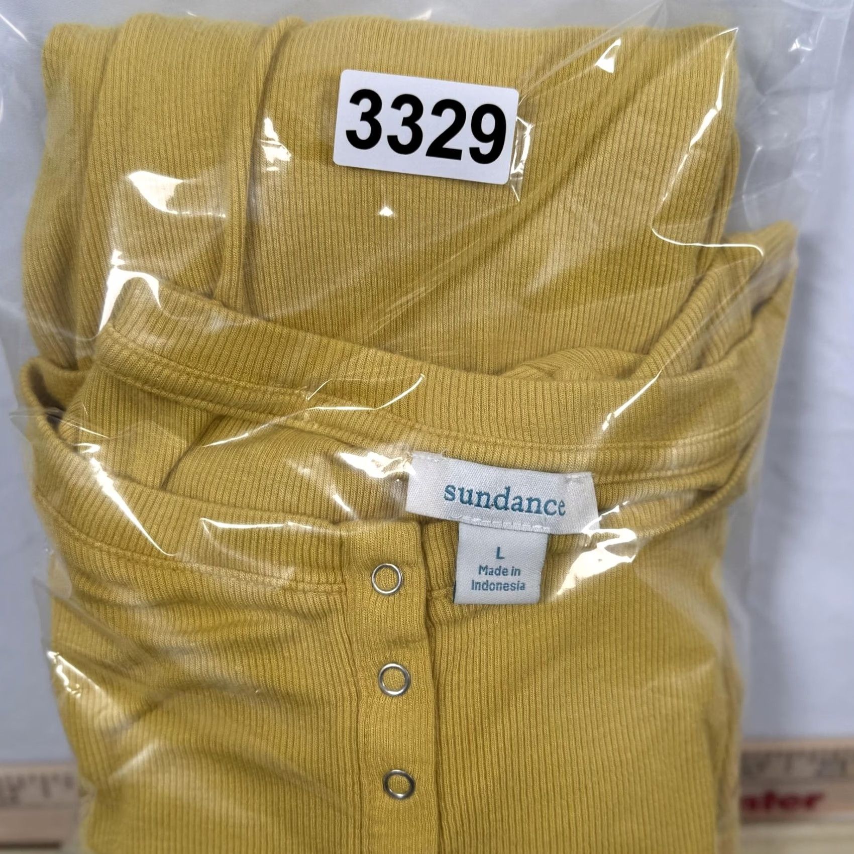 Vintage VINTAGE Sundance Shirt L Womens Large Butter Yellow Ribbed Henley LS Modal Stretch Earthy Top Size L / US 10 / IT 46 - 6 Thumbnail