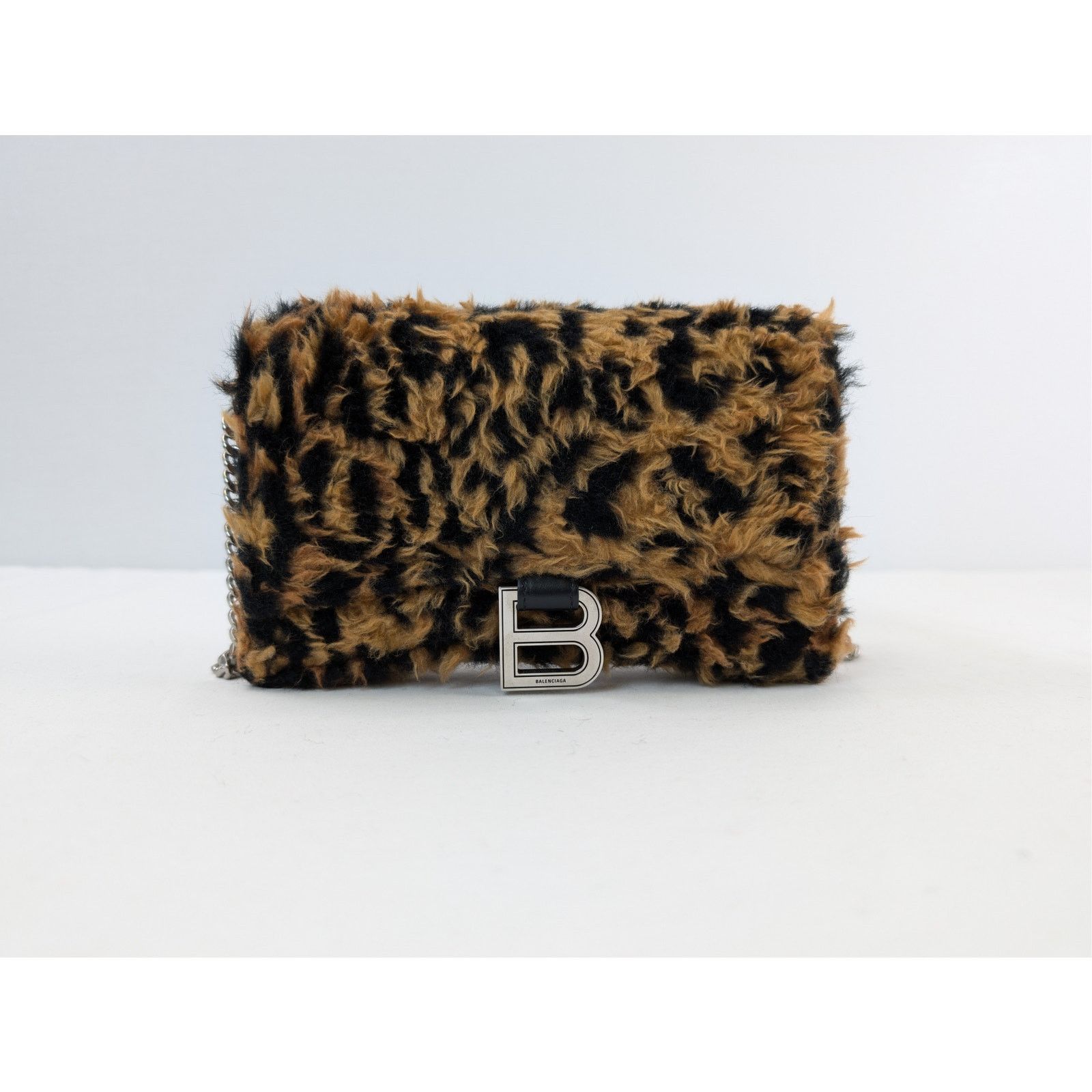 Balenciaga o1rshd1 Size: OS / Furry Leopard Wallet on Chain in Black Size ONE SIZE - 2 Thumbnail