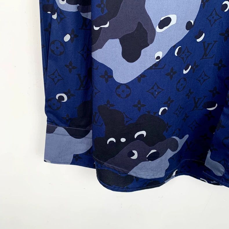 Louis Vuitton Louis Vuitton Navy logo full-print camo cotton long-sleeve Size US M / EU 48-50 / 2 - 4 Thumbnail