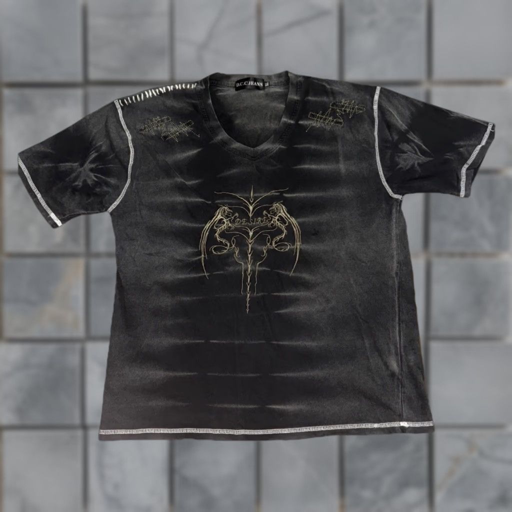 Vintage D.C.C. Jeans V-Neck T-Shirt Men’s XL Black Gothic Tribal Y2K Distressed 21x26 Shirt Mens Size US XL / EU 56 / 4 - 1 Thumbnail