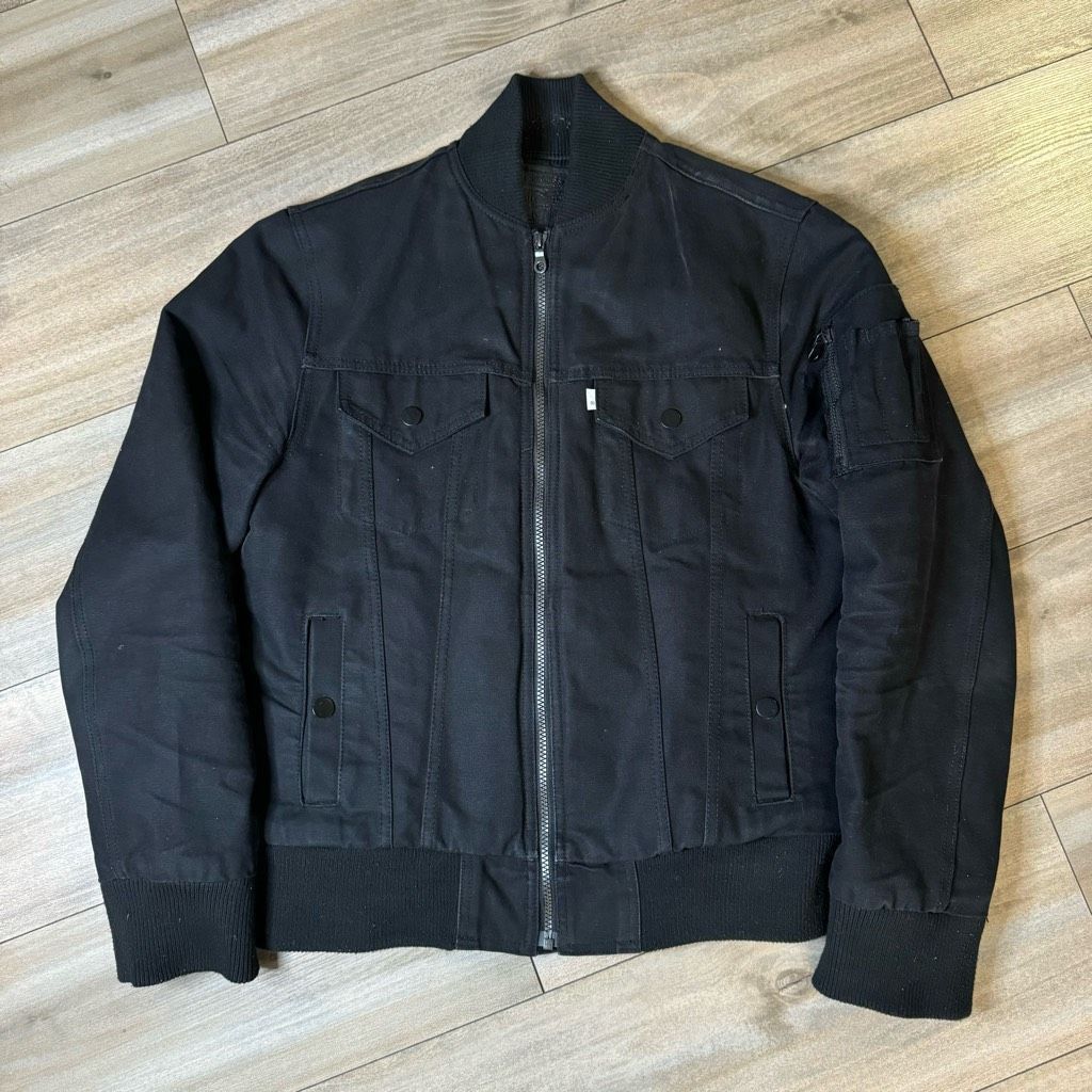 Levi's Levi’s Quilt-Lined Black Denim Bomber Jacket Men Medium Size US M / EU 48-50 / 2 - 1 Thumbnail