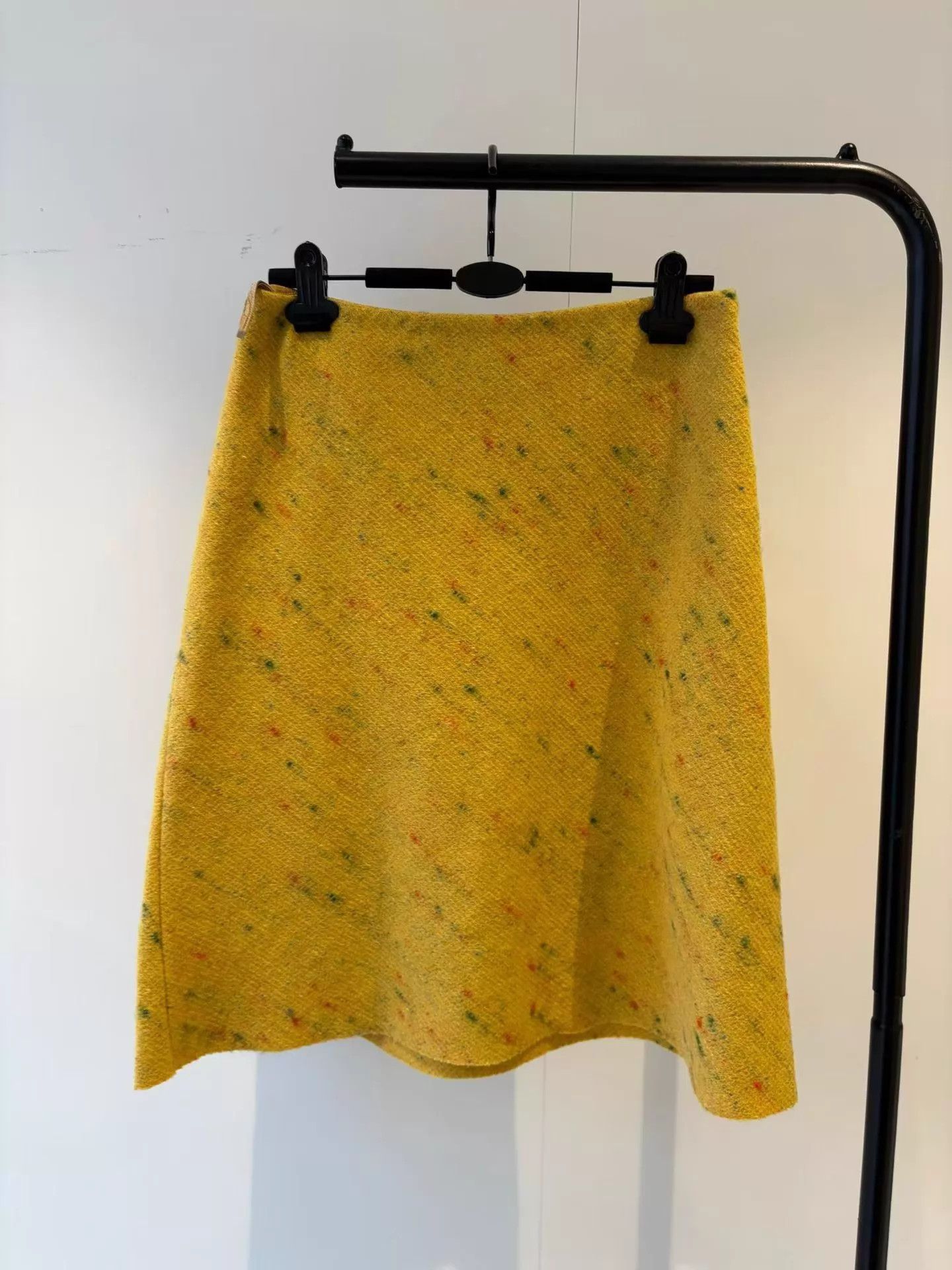 Miu Miu Miu Miu 25FW Yellow Twill Wool Skirt 38 Mint Size 26" / US 2 / IT 38 - 3 Thumbnail