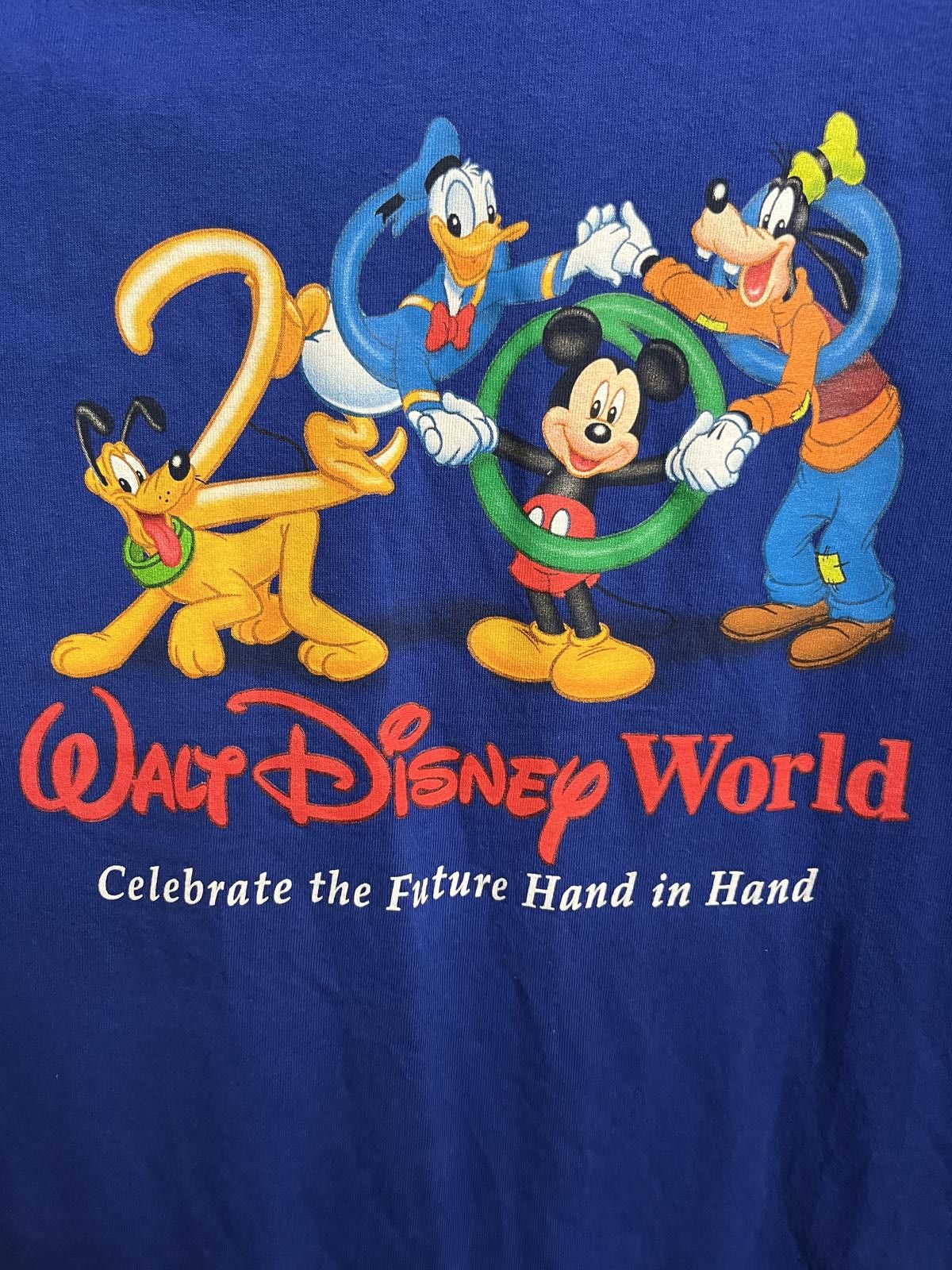 Disney Y2K Walt Disney World 2000 T-shirt Celebrate Hand in Hand -M Size US M / EU 48-50 / 2 - 3 Thumbnail