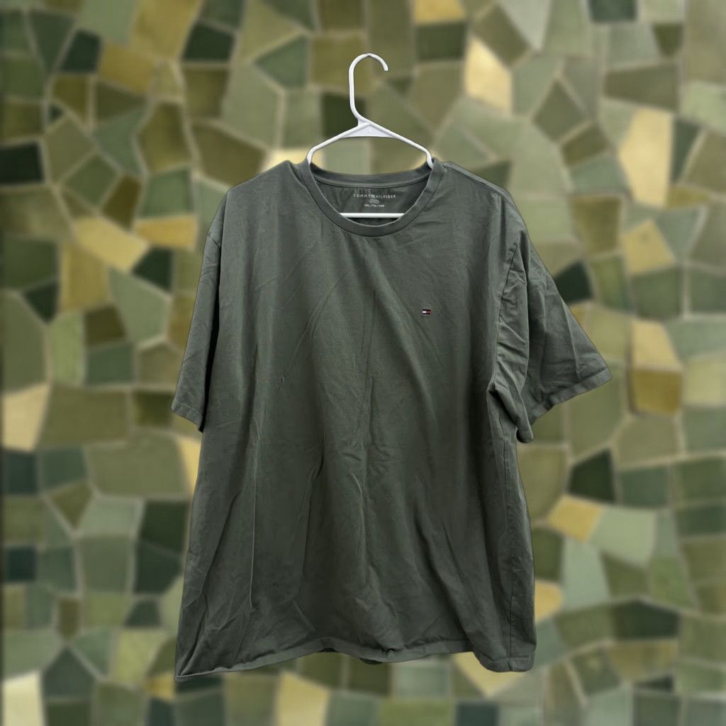 Tommy Hilfiger Tommy Hilfiger Men’s T-Shirt Size XXL Green Solid Short Sleeve Shirt Mens Regular Cotton Crew Neck Modern Classic Shirt Size US XXL / EU 58 / 5 - 1 Thumbnail