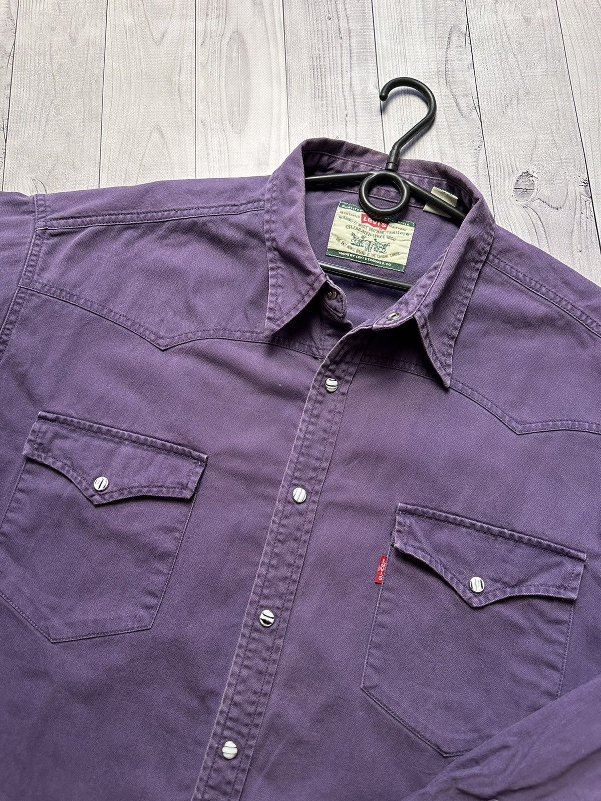 Levi's Vintage Clothing Vintage Levi’s denim shirt western purple size XL rare Size US XL / EU 56 / 4 - 4 Thumbnail