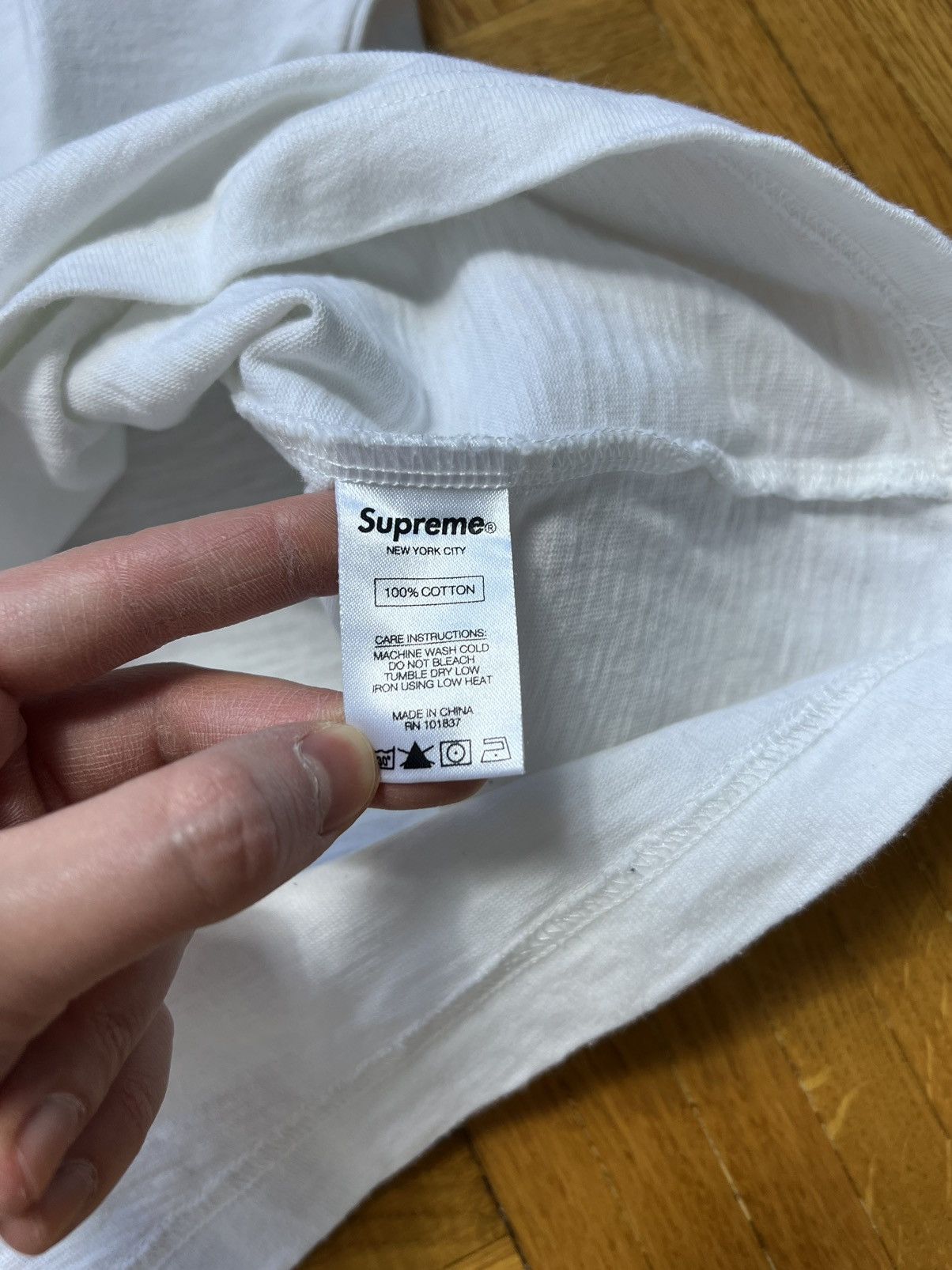 Supreme Hoodie Supreme SS17 big logo white label Size US M / EU 48-50 / 2 - 5 Thumbnail
