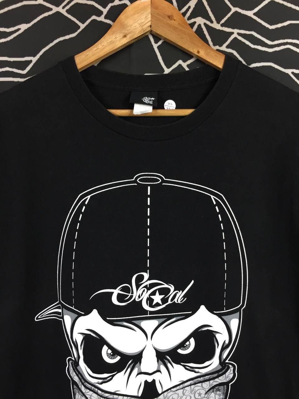 No Fear Vtg No Fear So Cal Chicano Lowrider Skull Bandana Tee Size US L / EU 52-54 / 3 - 3 Thumbnail