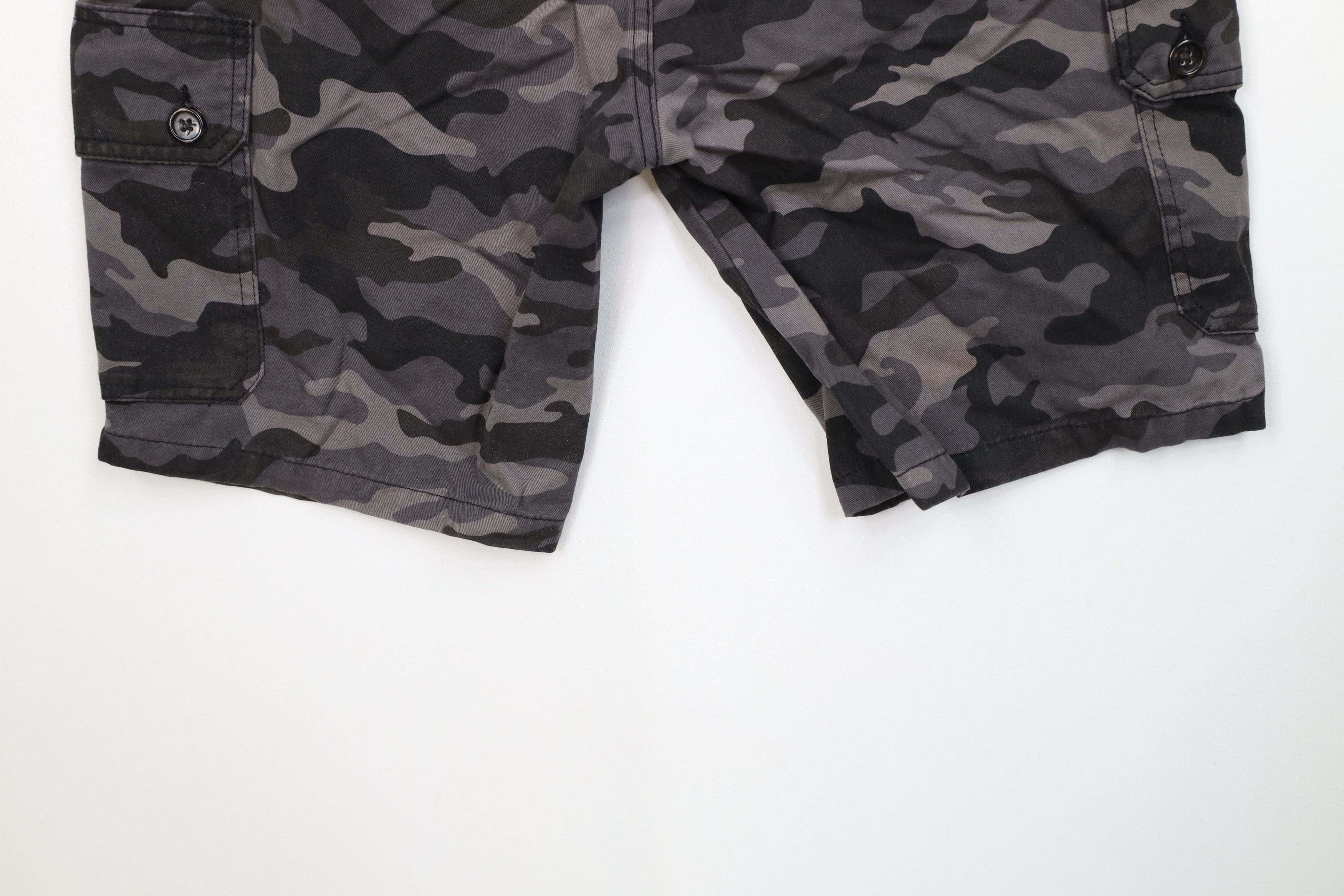 Vintage Vintage Y2K Streetwear Above Knee Cargo Shorts Cotton Size US 34 / EU 50 - 10 Thumbnail