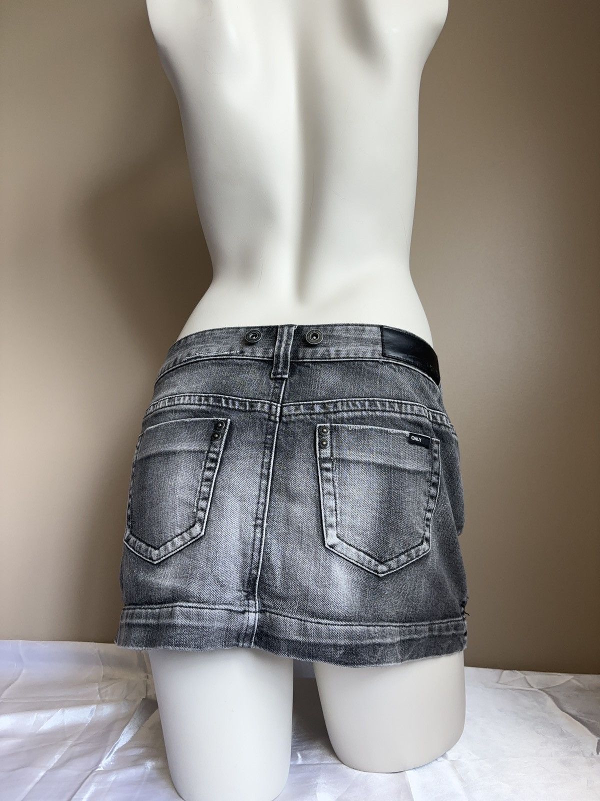 Japanese Brand × Vintage Faded denim vintage mini skirt Size 28" / US 6 / IT 42 - 3 Thumbnail
