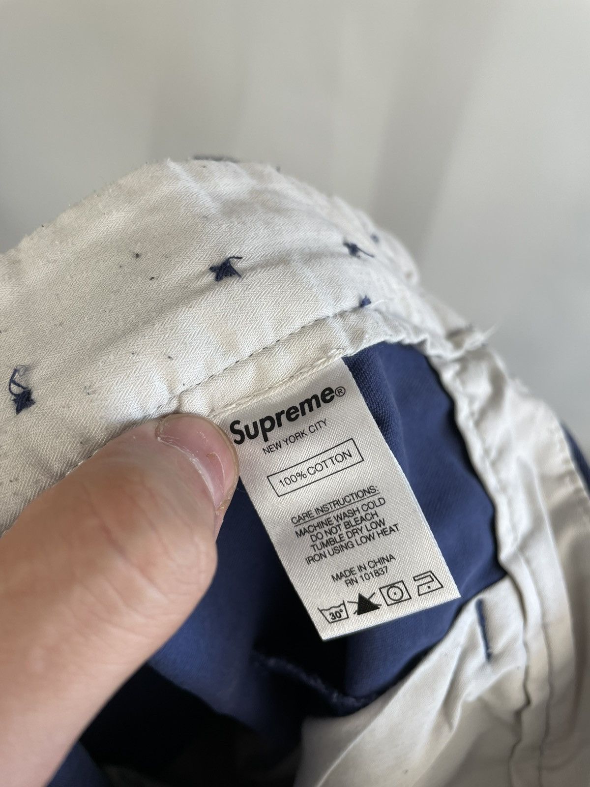 Supreme Supreme chinos pants size 30 Size US 30 / EU 46 - 6 Thumbnail