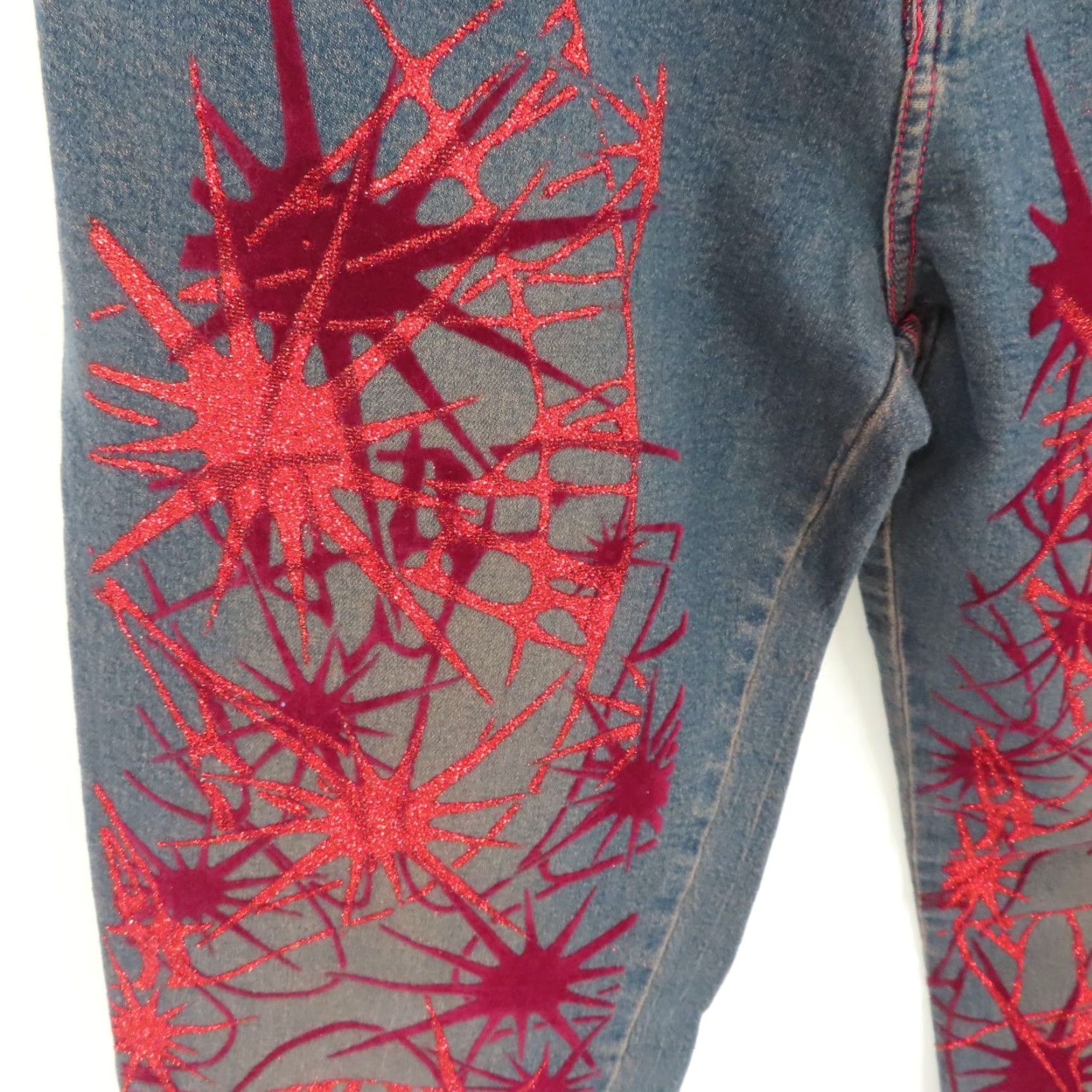 Velvet VINTAGE Amazing Jeans Jeans Womens 14 Red Glitter Velvet Splash Denim Pants 2000s NEW Size 36" / US 14 / IT 50 - 3 Thumbnail