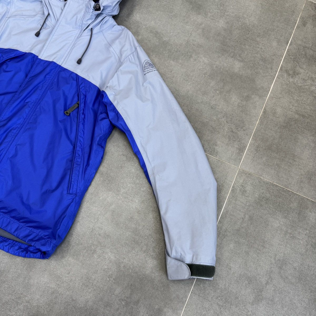 Nike ACG Vintage Nike ACG Storm-Fit Raincoat Jacket Women Y2K Blue Size M / US 6-8 / IT 42-44 - 9 Thumbnail