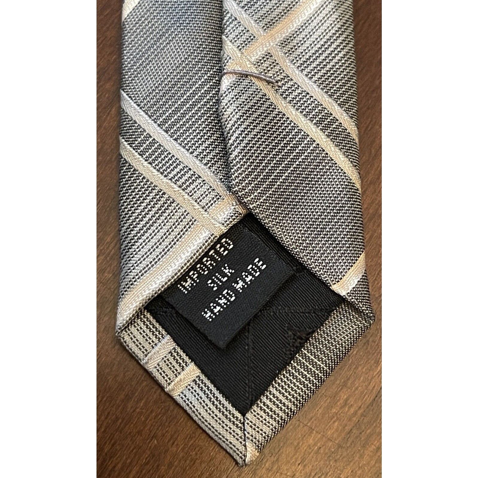 Kenneth Cole Kenneth Cole New York Gray Hand Made 100% Silk China Size ONE SIZE - 7 Thumbnail