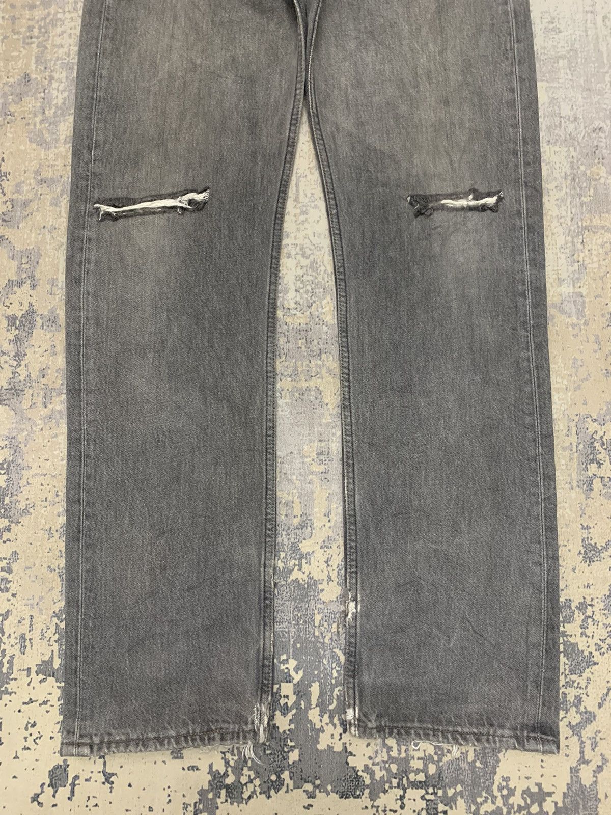 Levi's Vintage Levis 501 Distressed Denim Jeans USA W31x33 Size US 31 - 3 Thumbnail