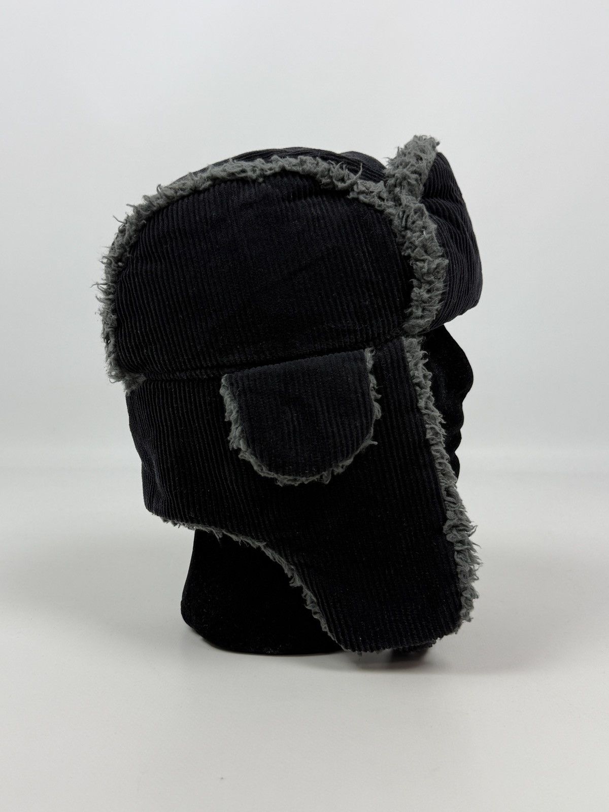Quiksilver Quiksilver Black Corduroy Faux Fur Ushanka Trapper Hat Size ONE SIZE - 2 Thumbnail