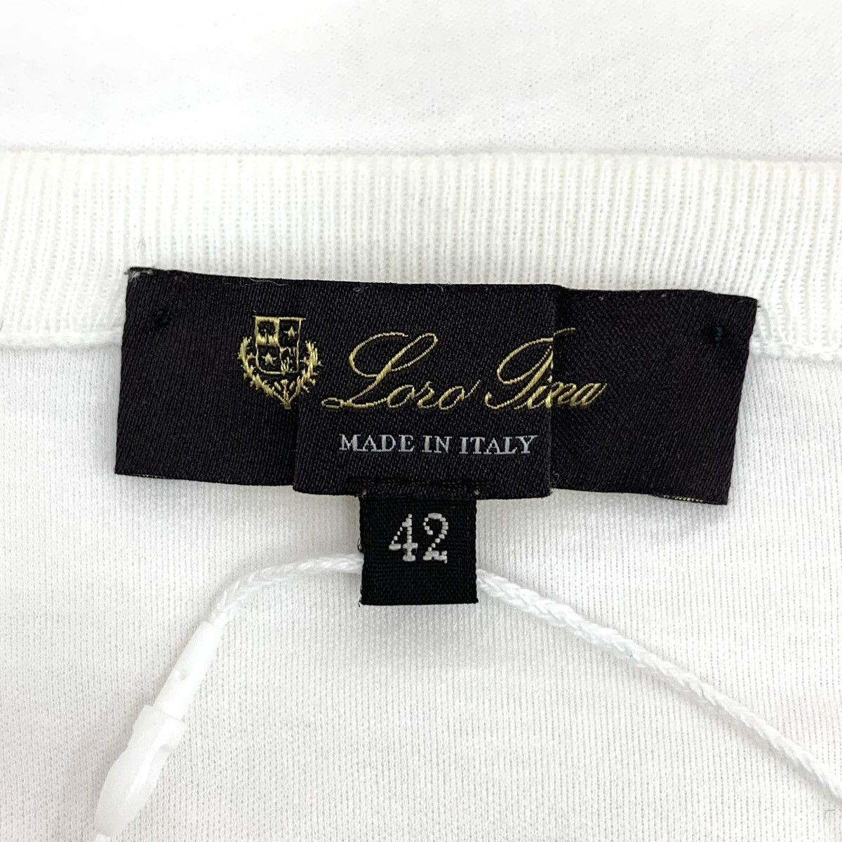 Loro Piana Loro Piana White Logo Embroidered Short Sleeve T-Shirt K26WX Size M / US 6-8 / IT 42-44 - 6 Thumbnail