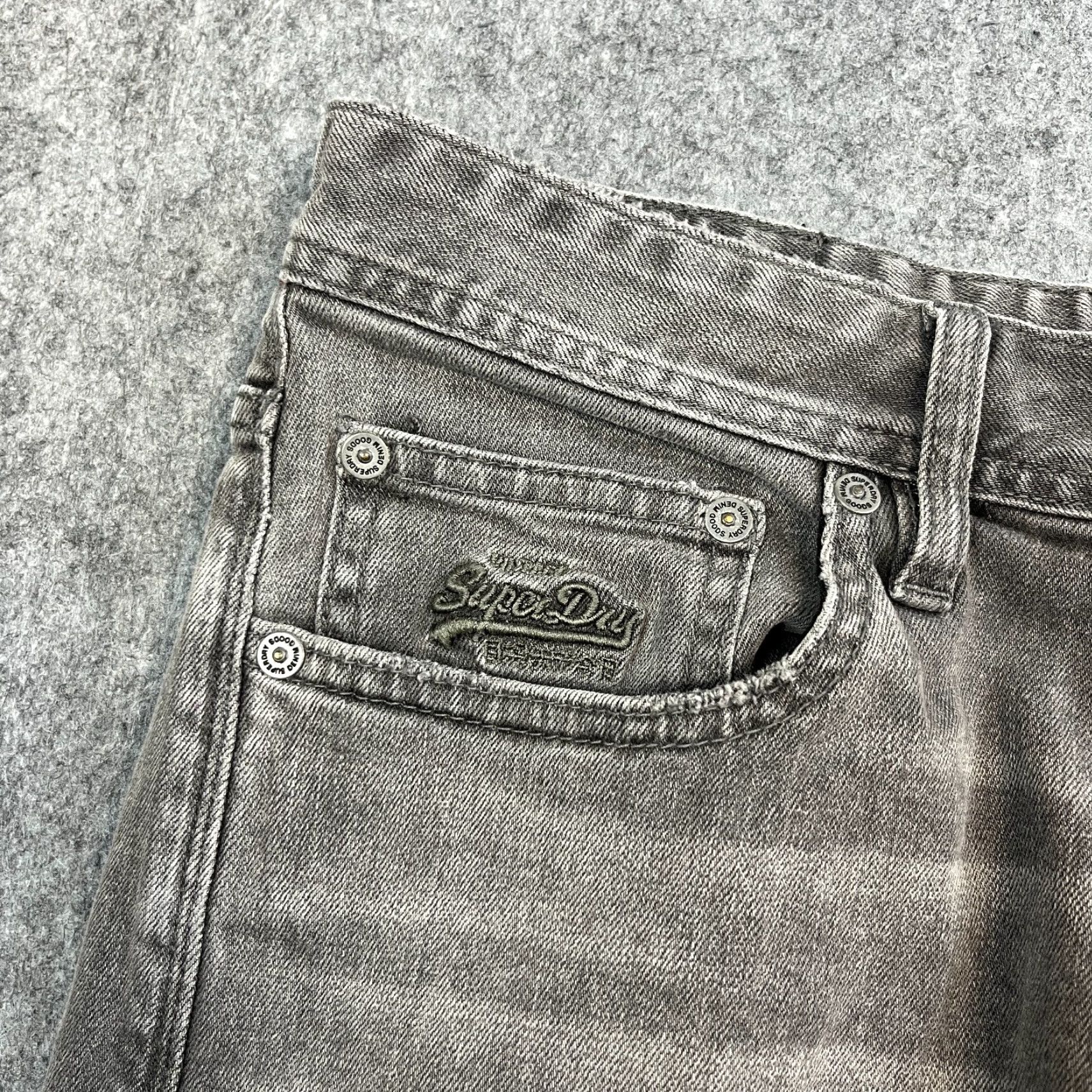 Superdry Superdry Jeans Slim Tapered 32 34 Medium Wash Grey Stretch Whiskers Denim 5-Pocket Mens Regular Pants Jeans Size US 32 / EU 48 - 7 Thumbnail