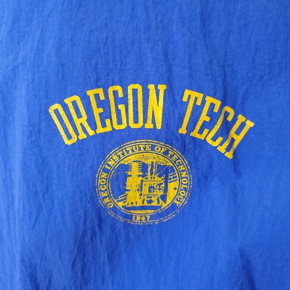 Vintage VINTAGE Oregon Tech Hustlin Owls Jacket Mens XL Windbreaker 90s Nylon Blue GEAR FOR SPORTS Institute Of Tech /> Size US XL / EU 56 / 4 - 3 Thumbnail