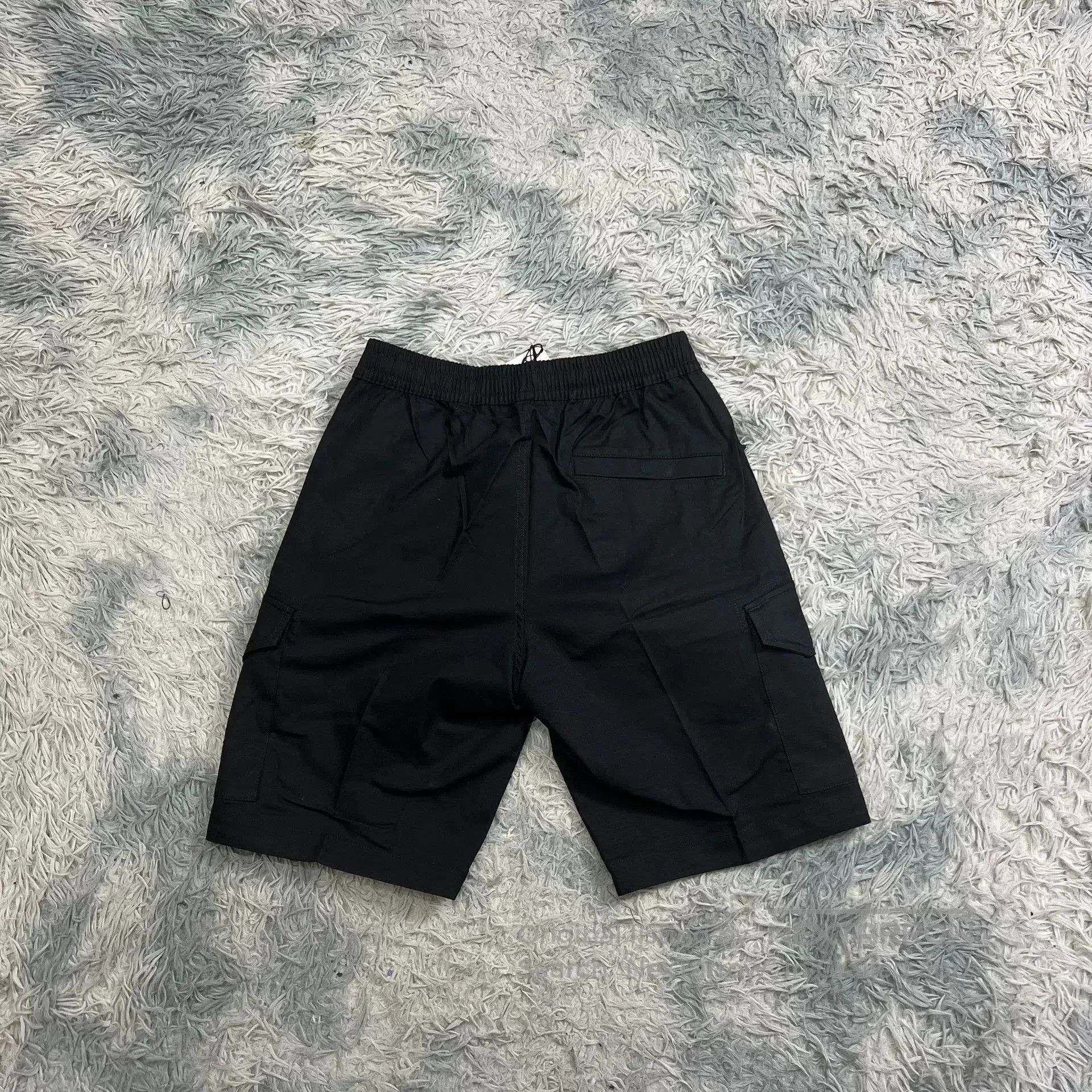 Stone Island Stone Island Shorts Size 30. Size US 30 / EU 46 - 4 Thumbnail