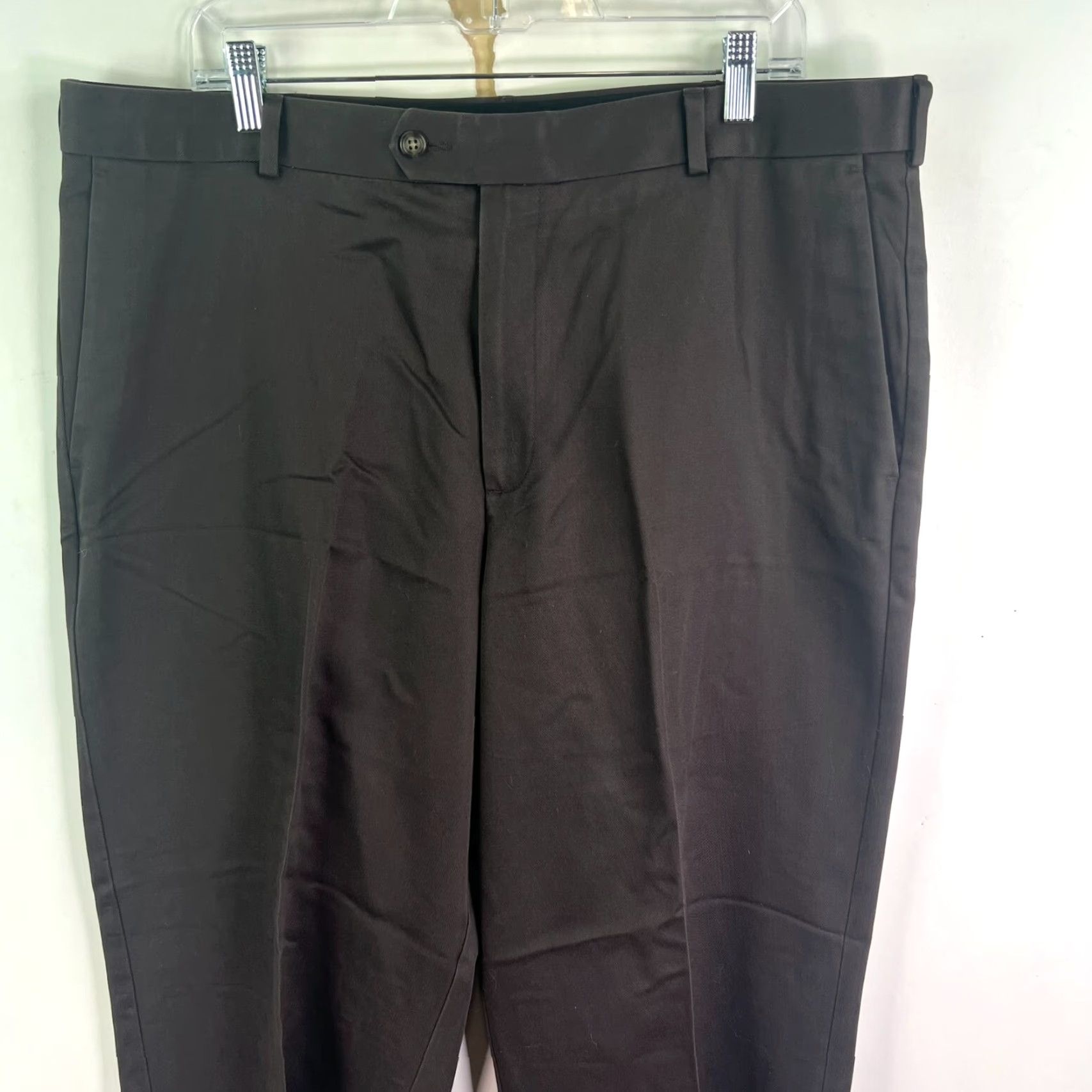 Dockers DOCKERS Pant Khakis Relaxed Mens 38 Gray 30 Inseam Cotton Canvas High Rise Flat Front Pockets Slimming Stretch City Preppy Work To Weekend Size US 38 / EU 54 - 4 Thumbnail