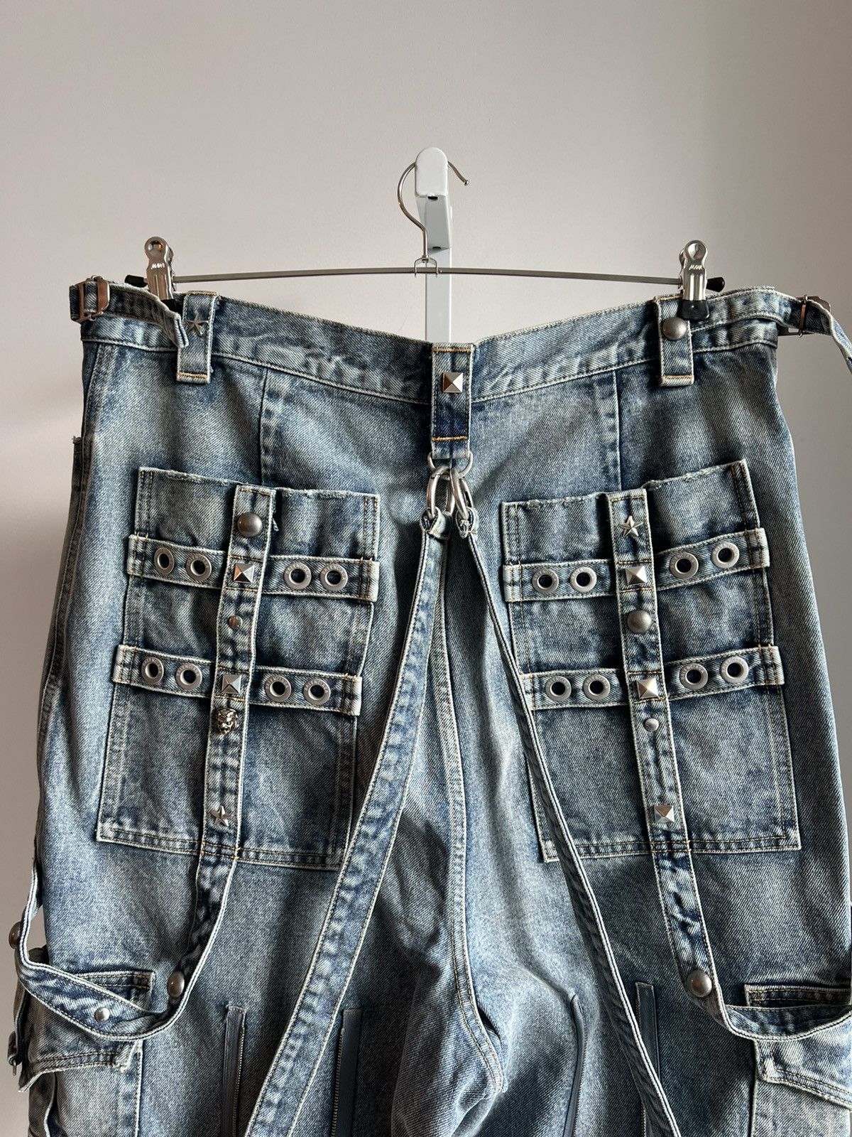 Balenciaga BALENCIAGA SPRING 22 ‘CLONES’ RAVER BAGGY DENIM PANTS Size US 33 - 18 Thumbnail