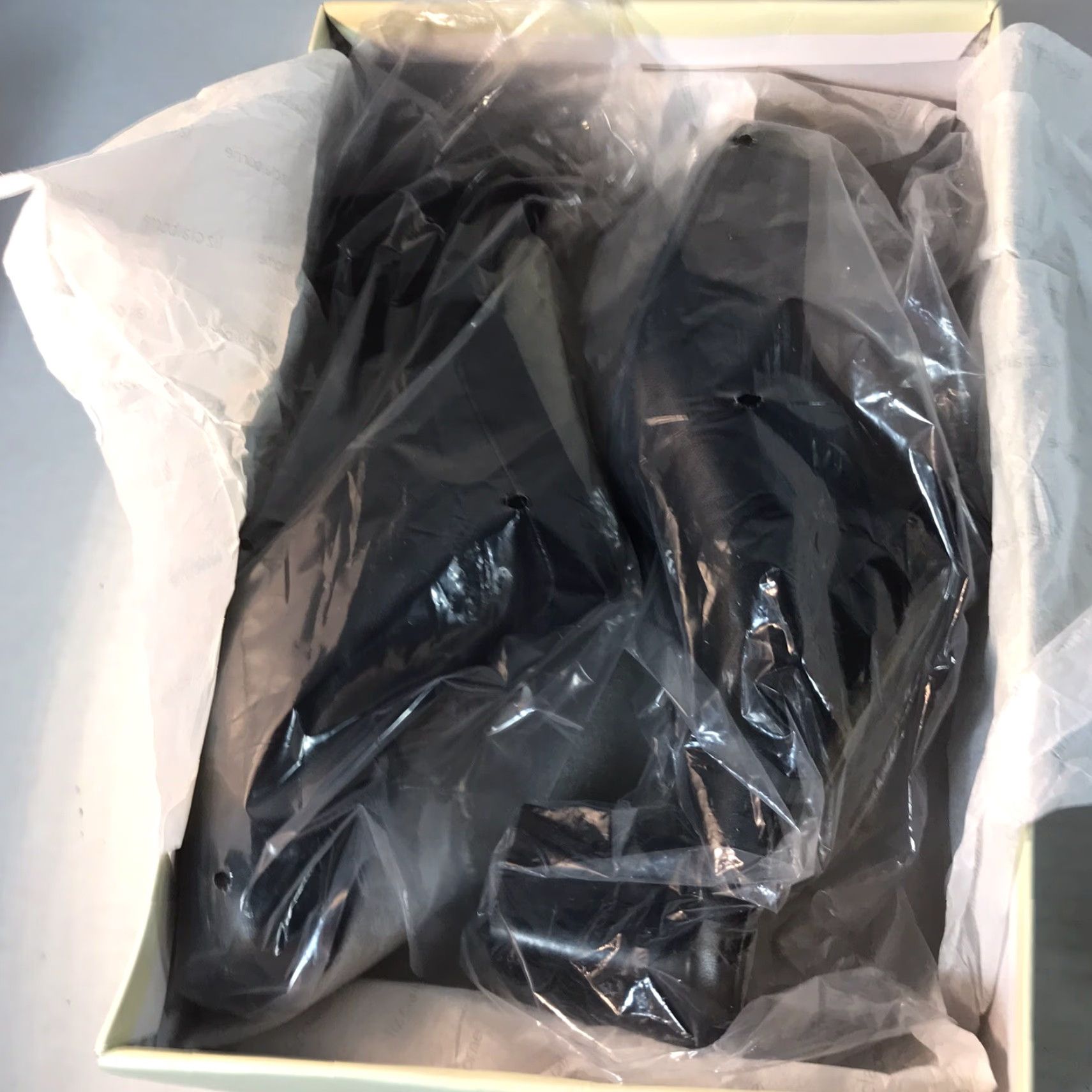 Liz Claiborne Liz Claiborne Black Leather Mules Womens Size 7.5 Square Toe Slip On Block Heel Size US 7.5 / IT 37.5 - 2 Thumbnail