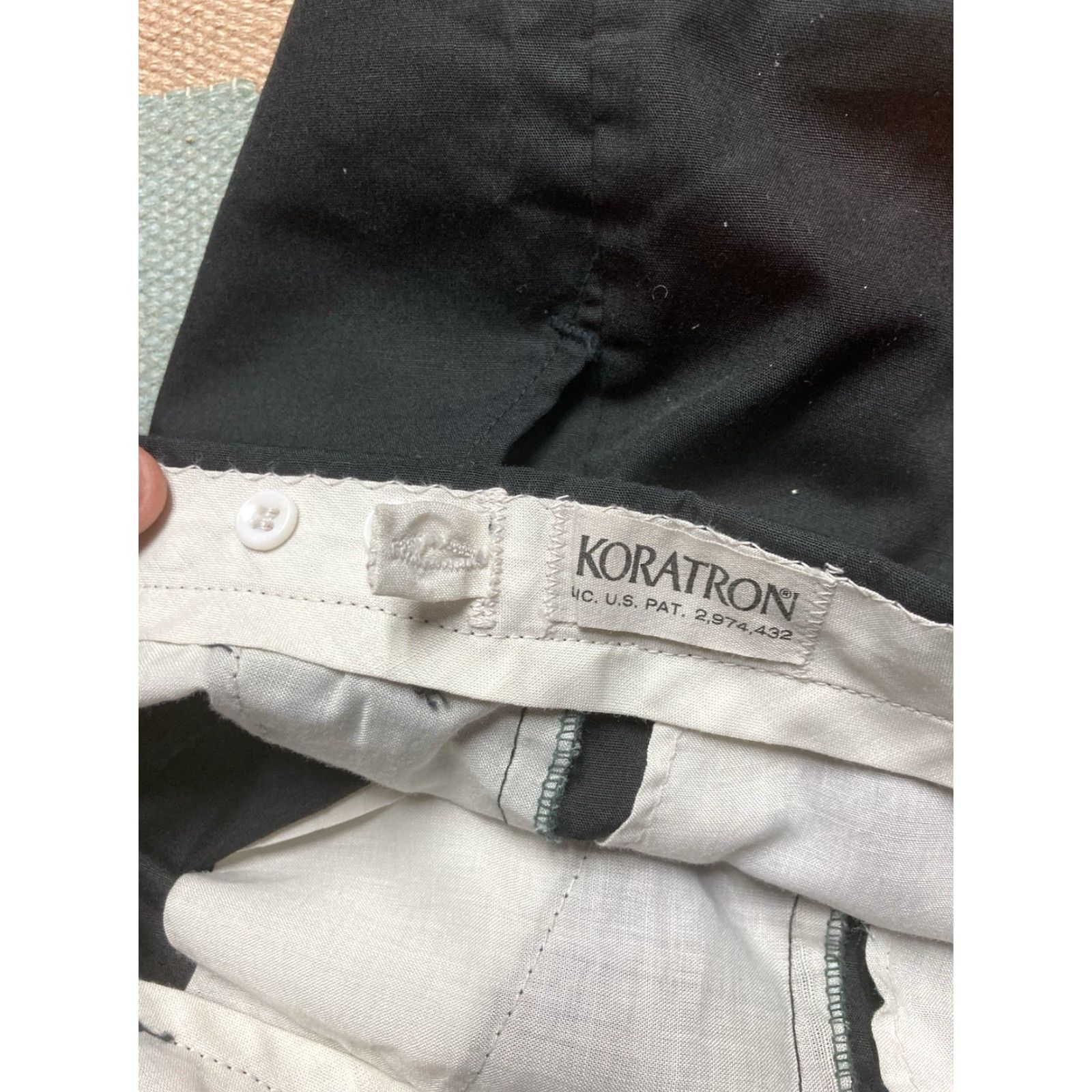 Vintage VINTAGE Lightweight Shorts 70s Polyester Cotton Black Paint Stained Distressed 27 Men Size US 27 - 6 Thumbnail