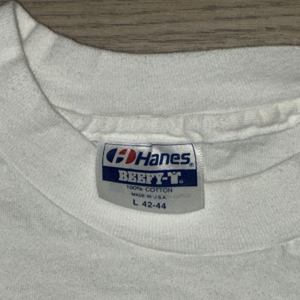 Hanes 80s Animator Gallery white art tee shirt Size US M / EU 48-50 / 2 - 3 Thumbnail