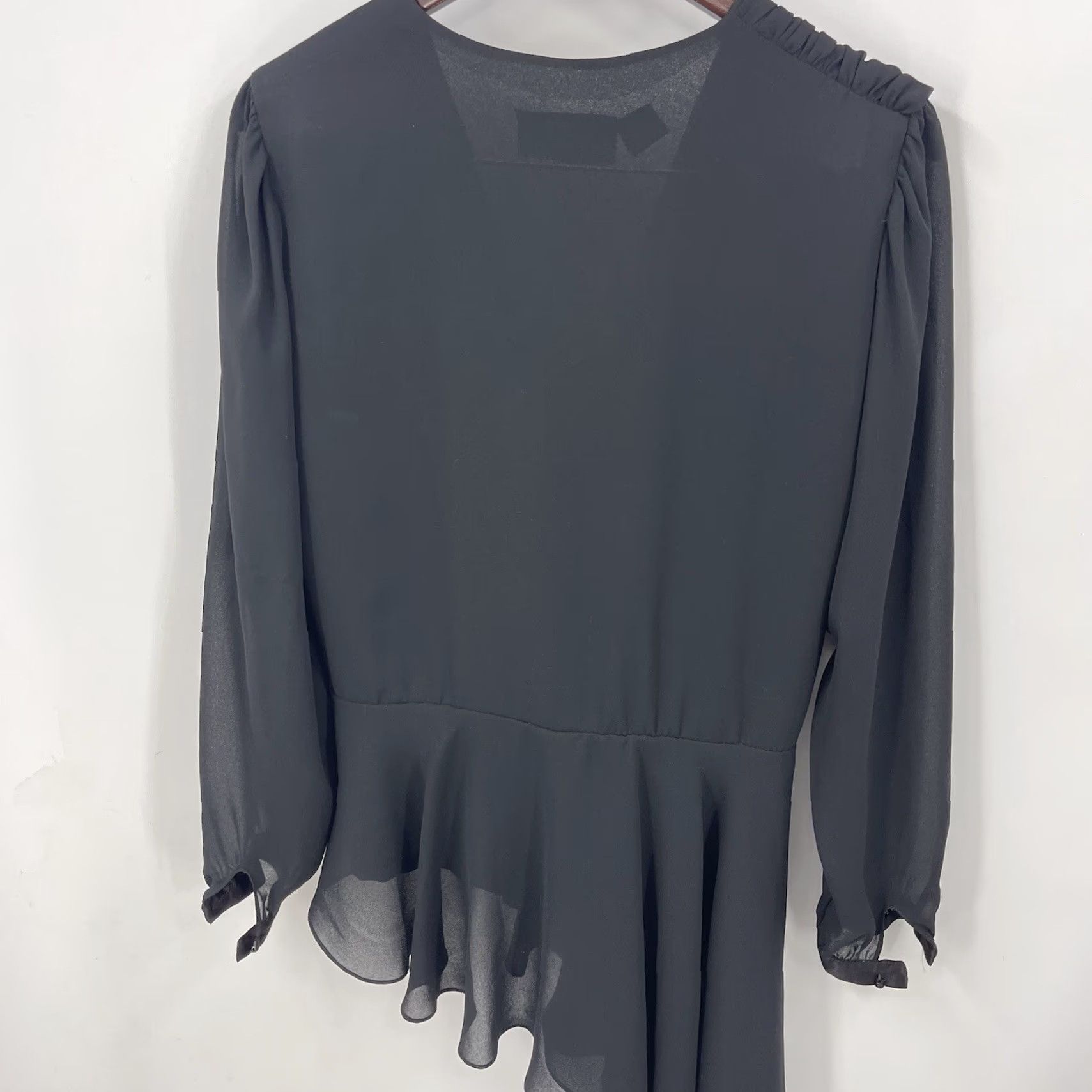 Vintage VTG URSULA OF SWITZERLAND Blouse Womens 8 Black Chiffon Polyester V-Neck Long Sleeve Button Casual, Party/Cocktail, Wedding 8 Womens Size M / US 6-8 / IT 42-44 - 5 Thumbnail