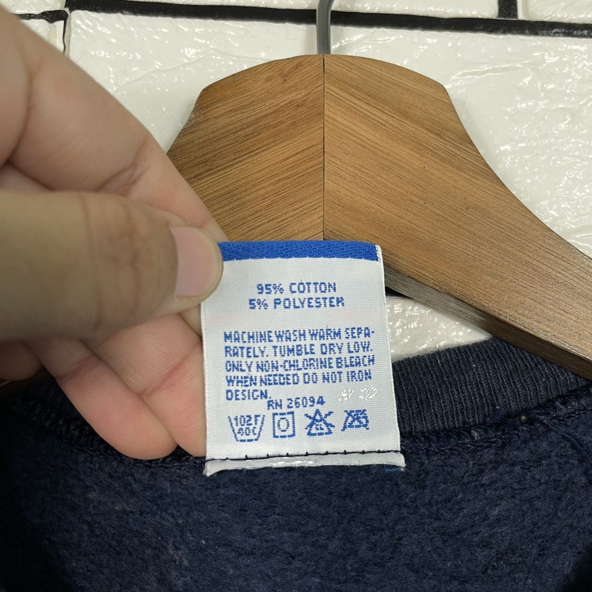 Champion Vintage Champion Sweatshirt Made In USA Size US L / EU 52-54 / 3 - 12 Thumbnail